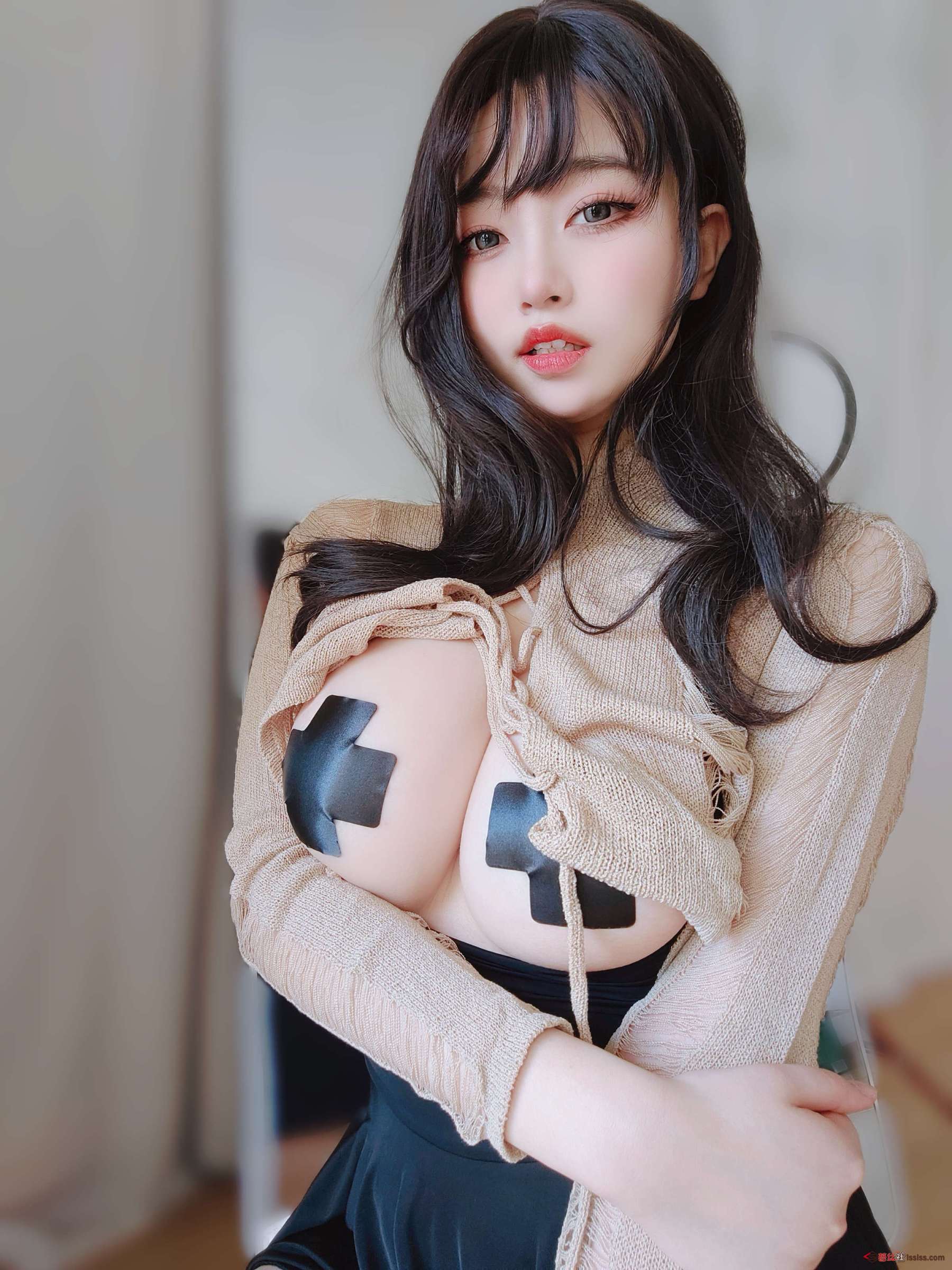 https://www.lss77.com/wp-content/uploads/2024/04/1712076378-05f971b5ec196b8-1800x2400.jpg