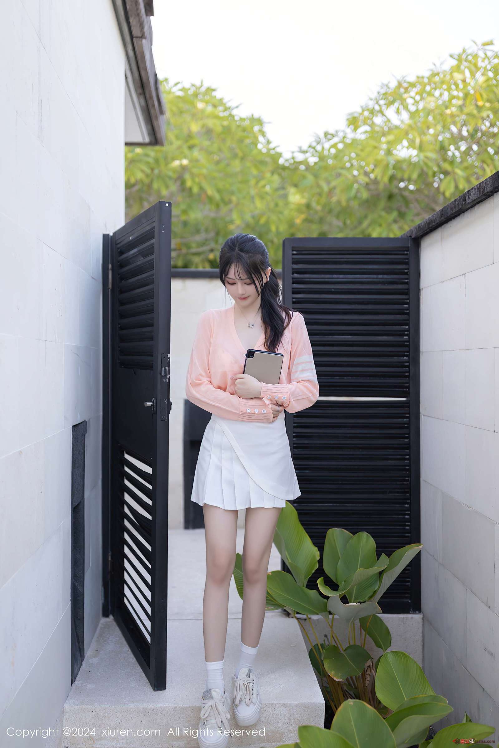 https://www.lss77.com/wp-content/uploads/2024/04/1712128035-fcd04e26e900e94-1600x2400.jpg
