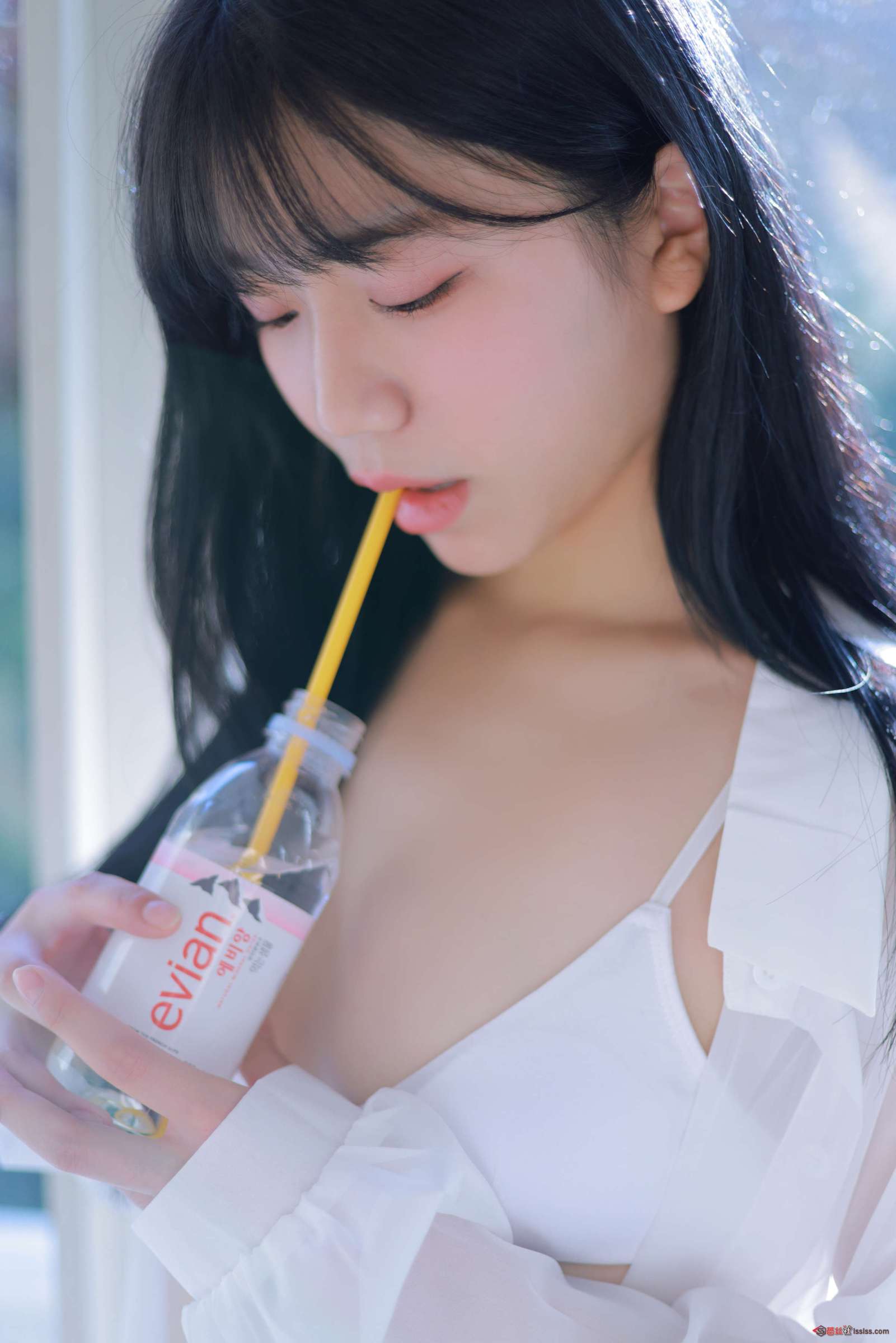 https://www.lss77.com/wp-content/uploads/2024/04/1713115466-42a0e188f5033bc-1601x2400.jpg