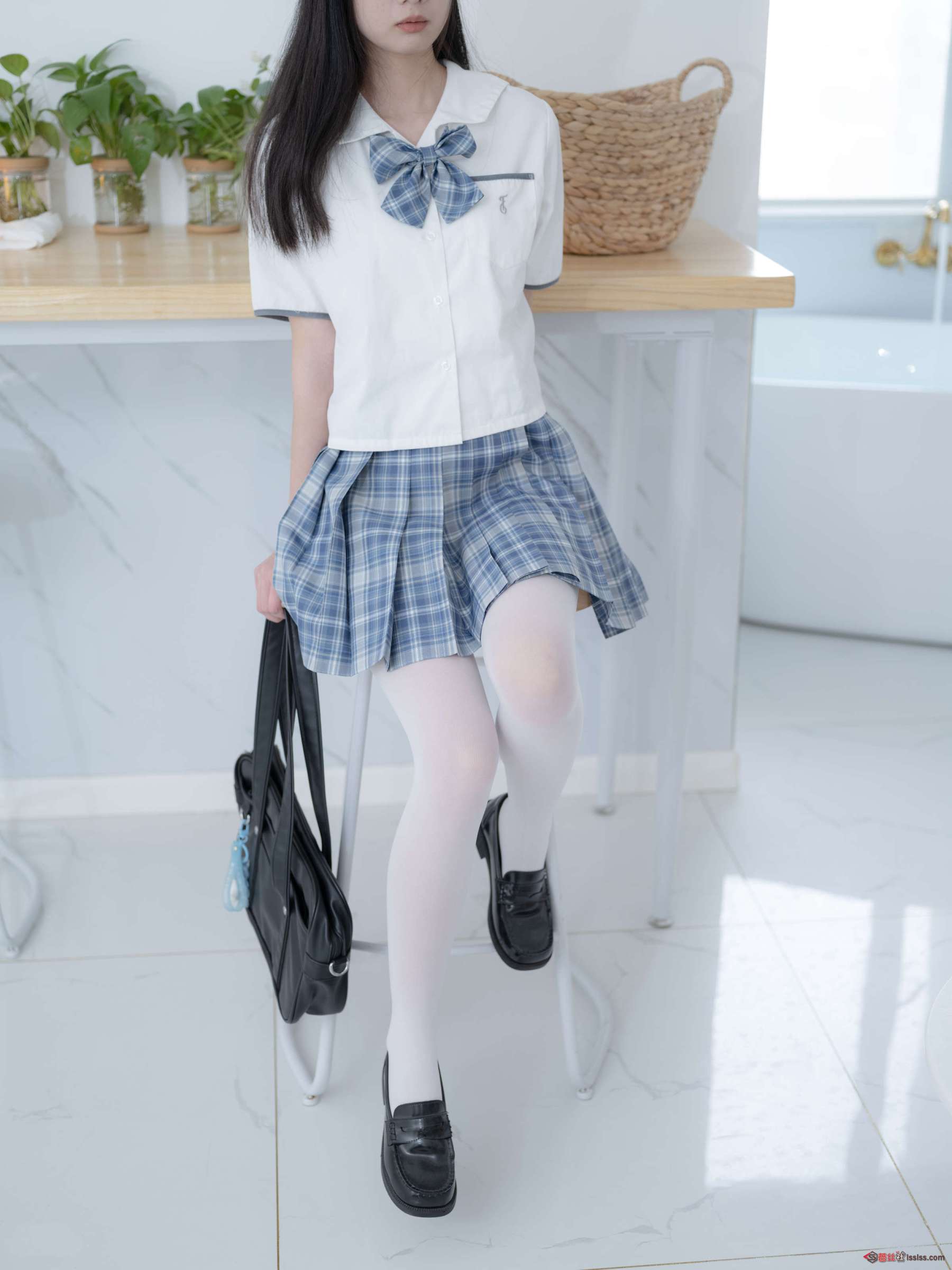 https://www.lss77.com/wp-content/uploads/2024/04/1713611221-2f37d10131f2a48-1800x2400.jpg