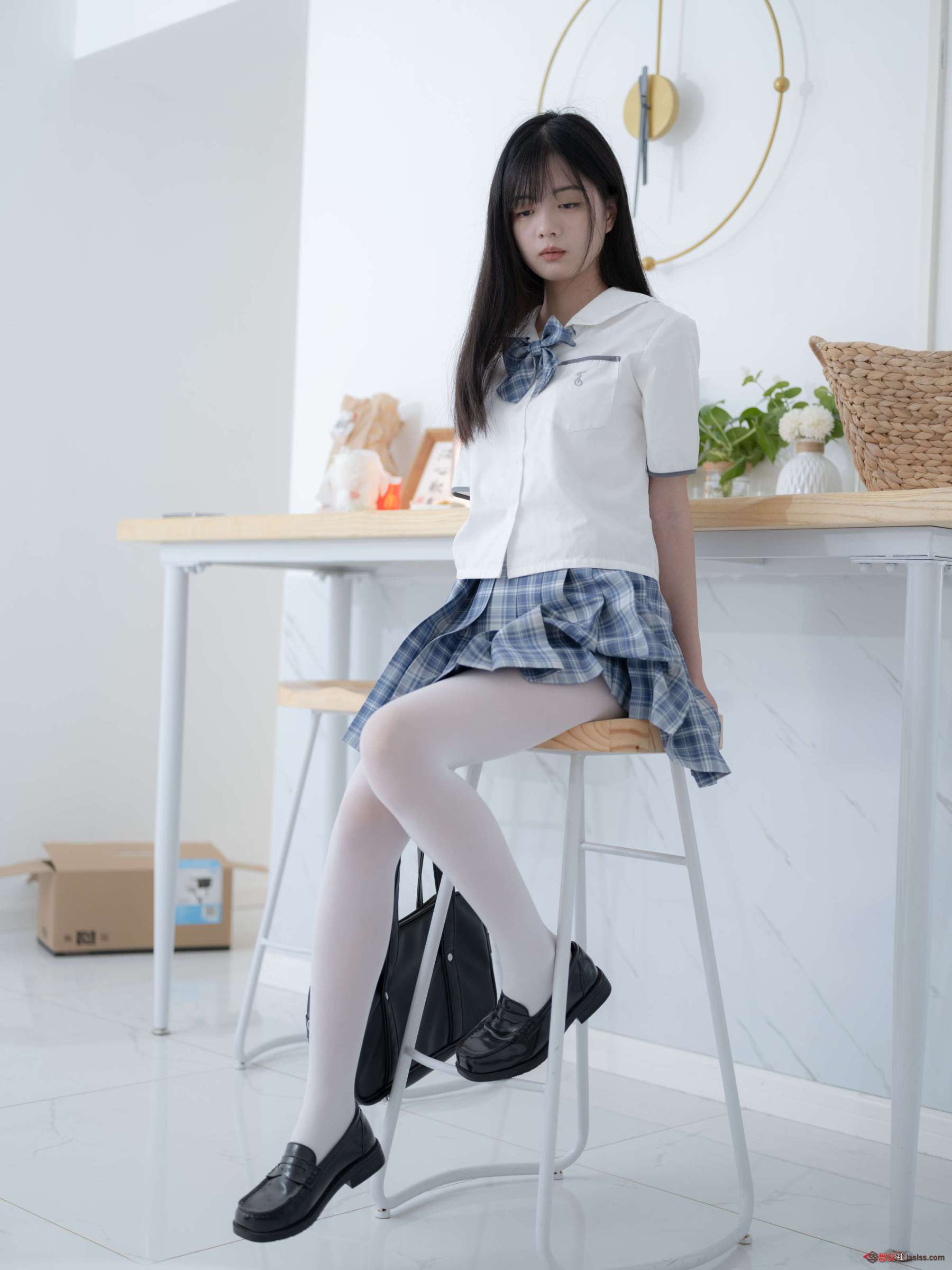 https://www.lss77.com/wp-content/uploads/2024/04/1713611250-68264bdb65b97ee-1800x2400.jpg
