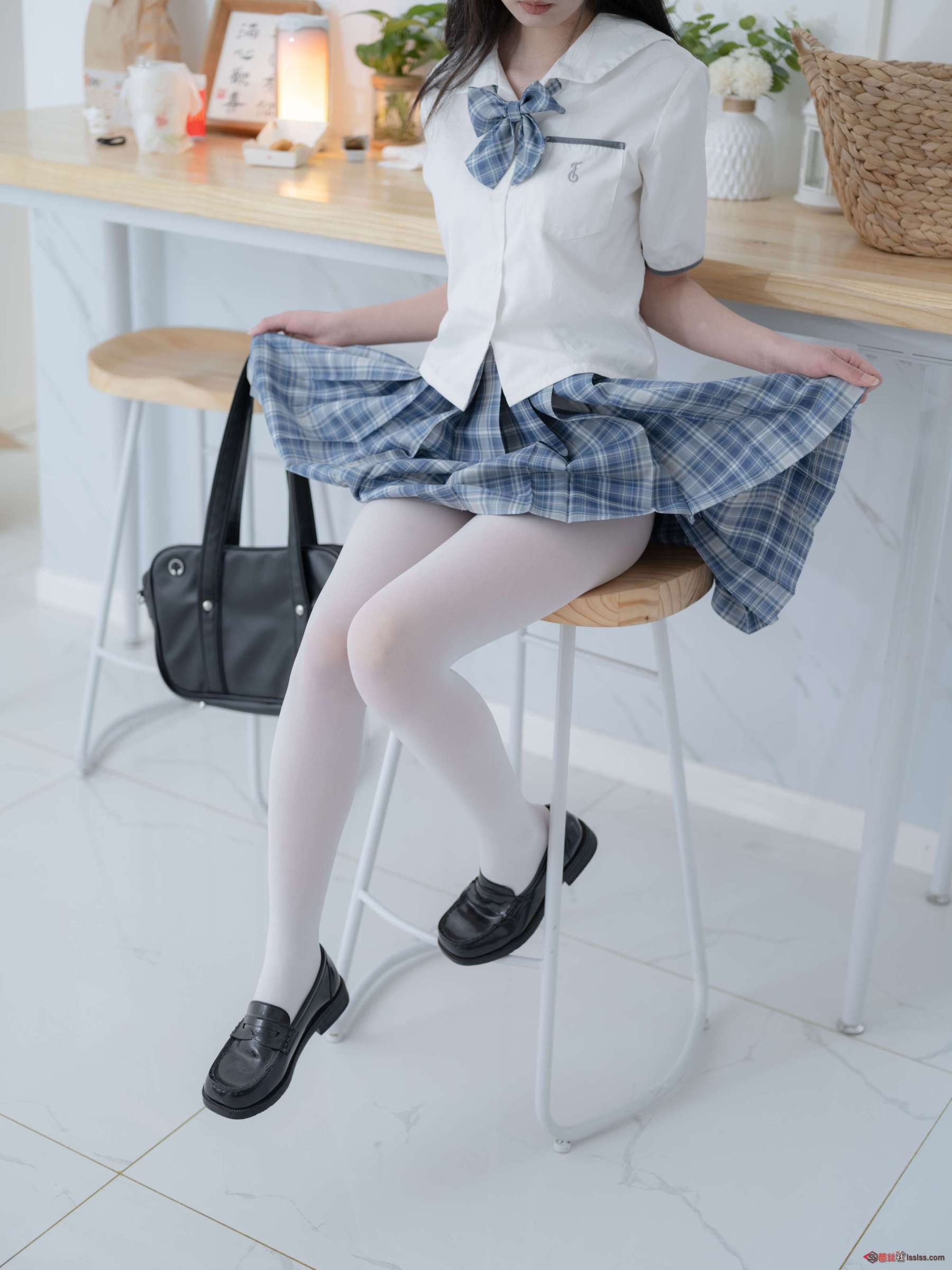 https://www.lss77.com/wp-content/uploads/2024/04/1713611275-3a066bda8c96b94-1800x2400.jpg
