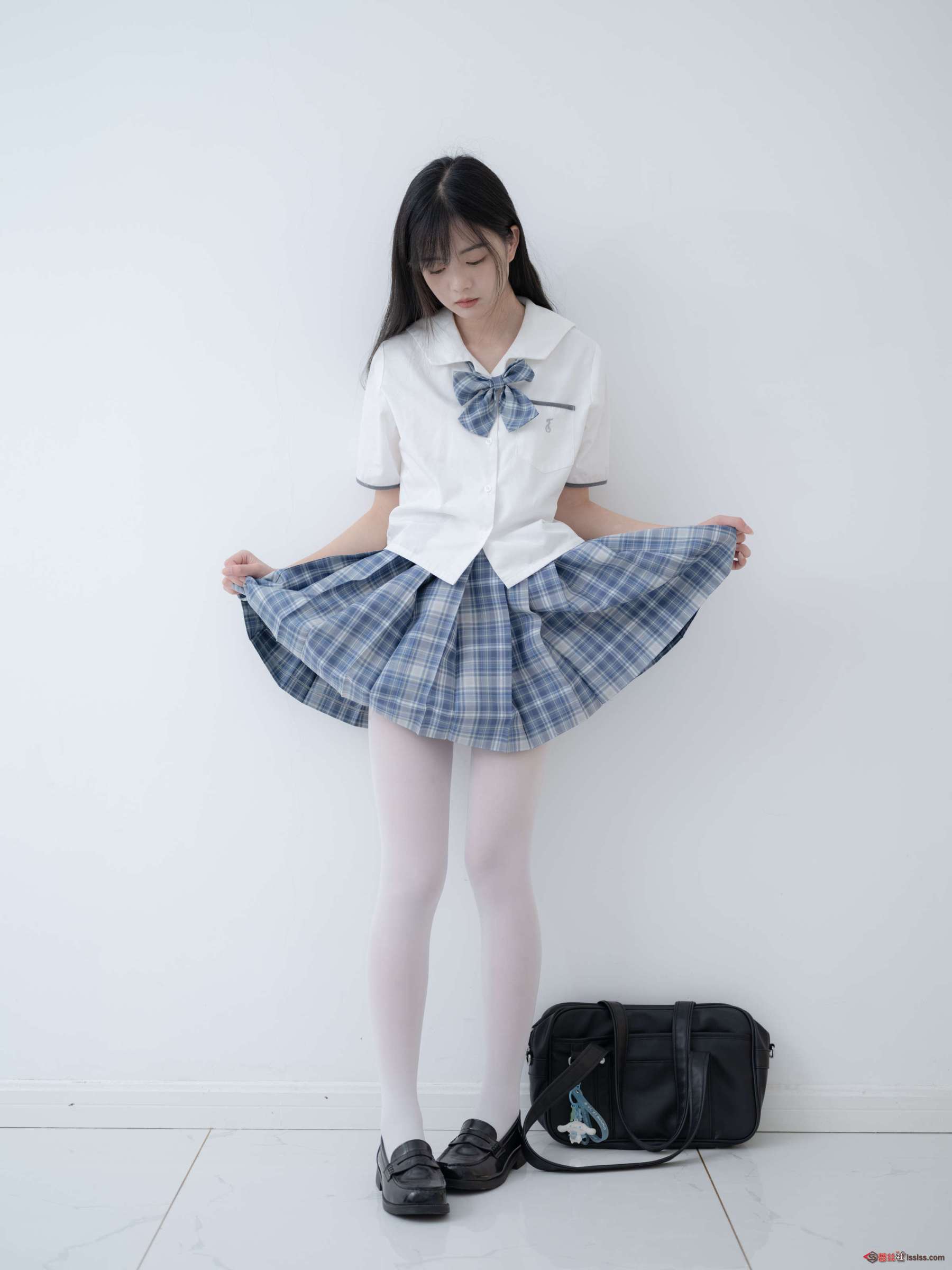 https://www.lss77.com/wp-content/uploads/2024/04/1713611440-dc6a70712a25212-1800x2400.jpg