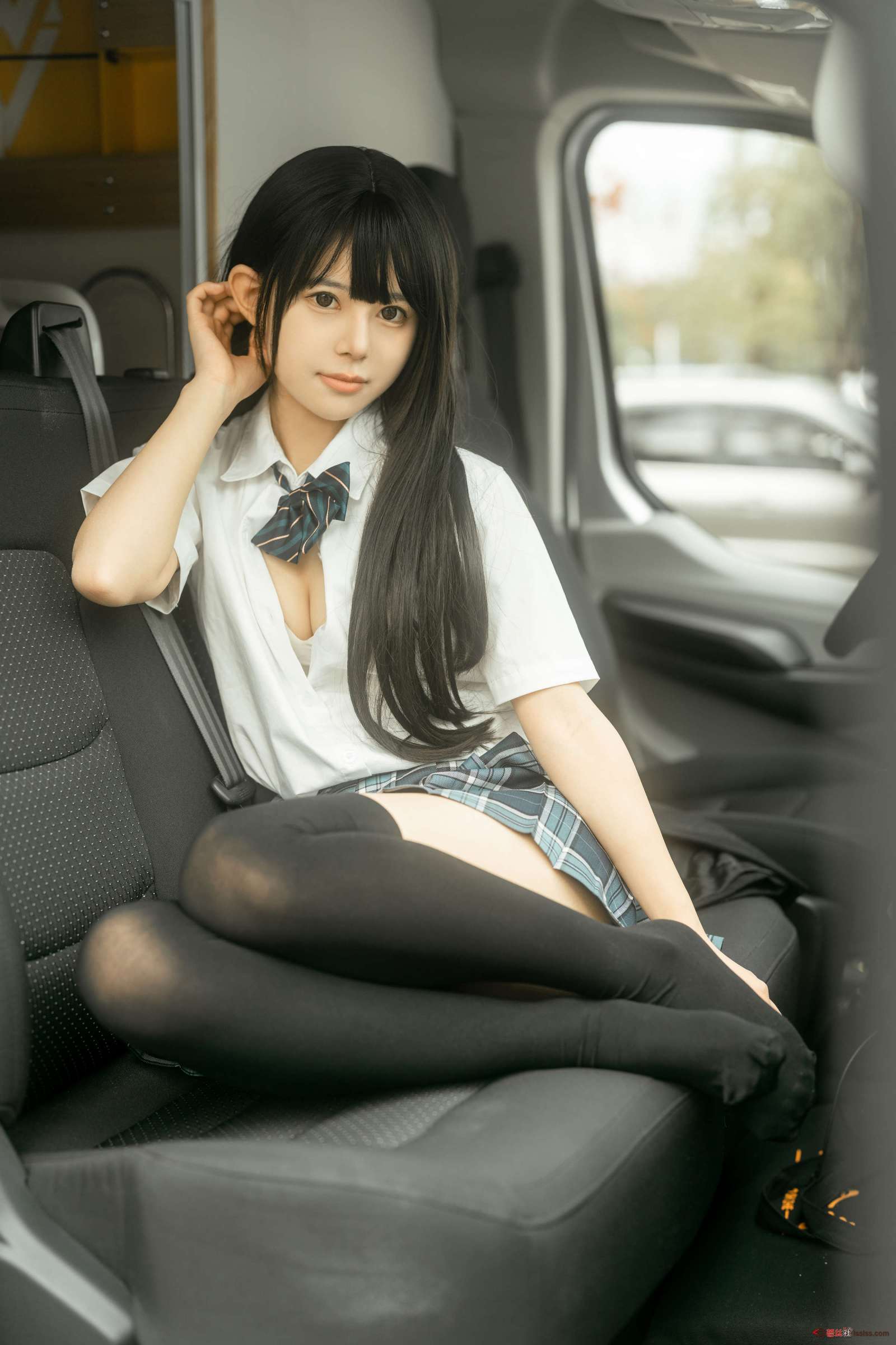 https://www.lss77.com/wp-content/uploads/2024/04/1713718612-5a4b25aaed25c2e-1600x2400.jpg