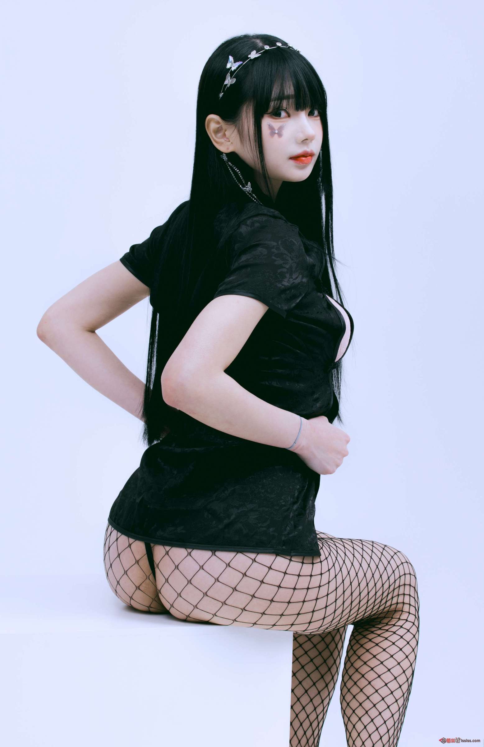 https://www.lss77.com/wp-content/uploads/2024/04/1713960648-c4de9fe96832a87-1557x2400.jpg