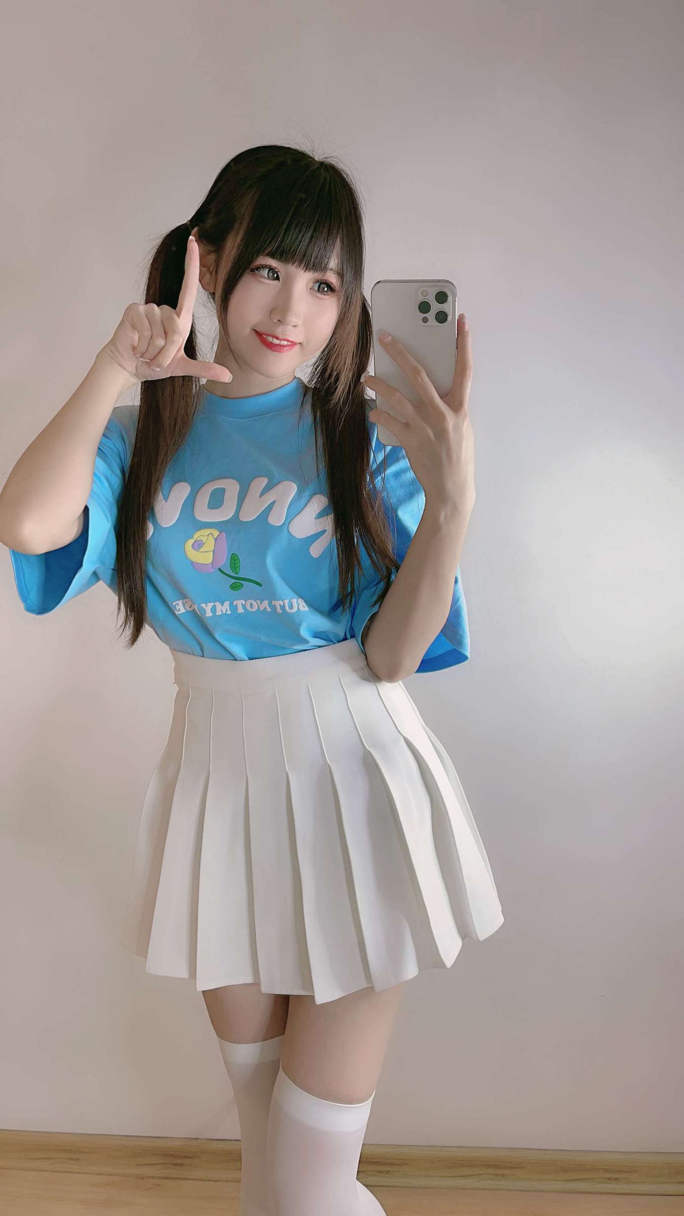 https://www.lss77.com/wp-content/uploads/2024/04/1714478688-e49148b2ade5c4e-1350x2400.jpg