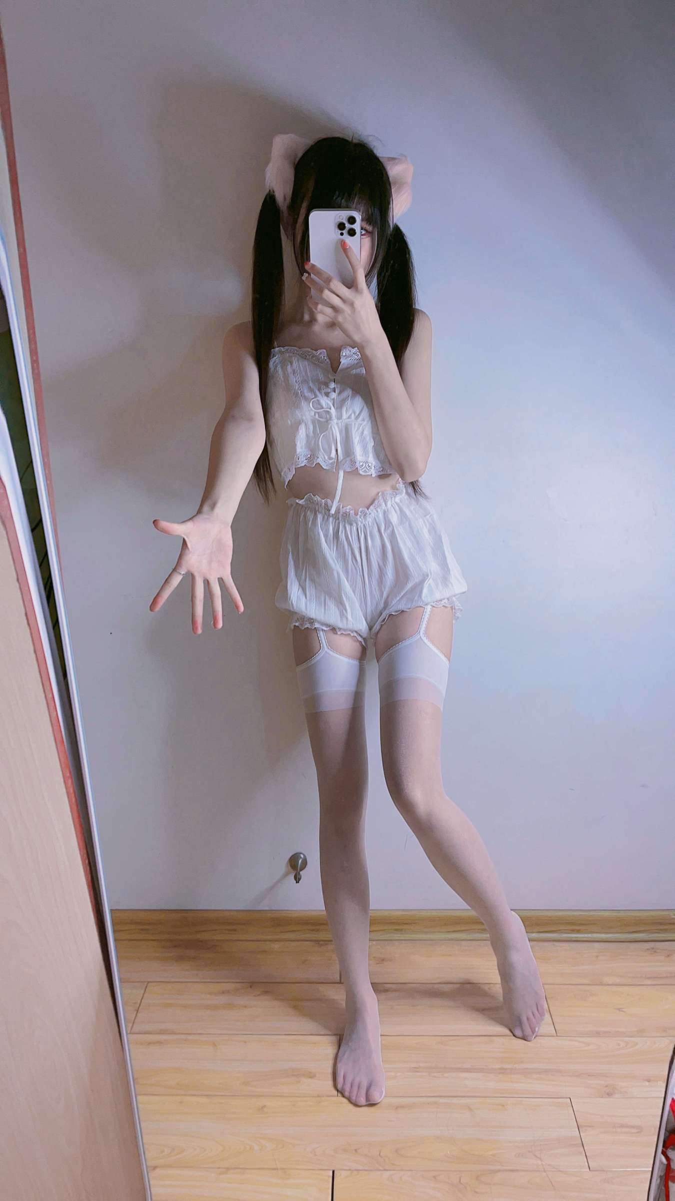 https://www.lss77.com/wp-content/uploads/2024/04/1714478786-1fee9df4bbb1d3a-1350x2400.jpg