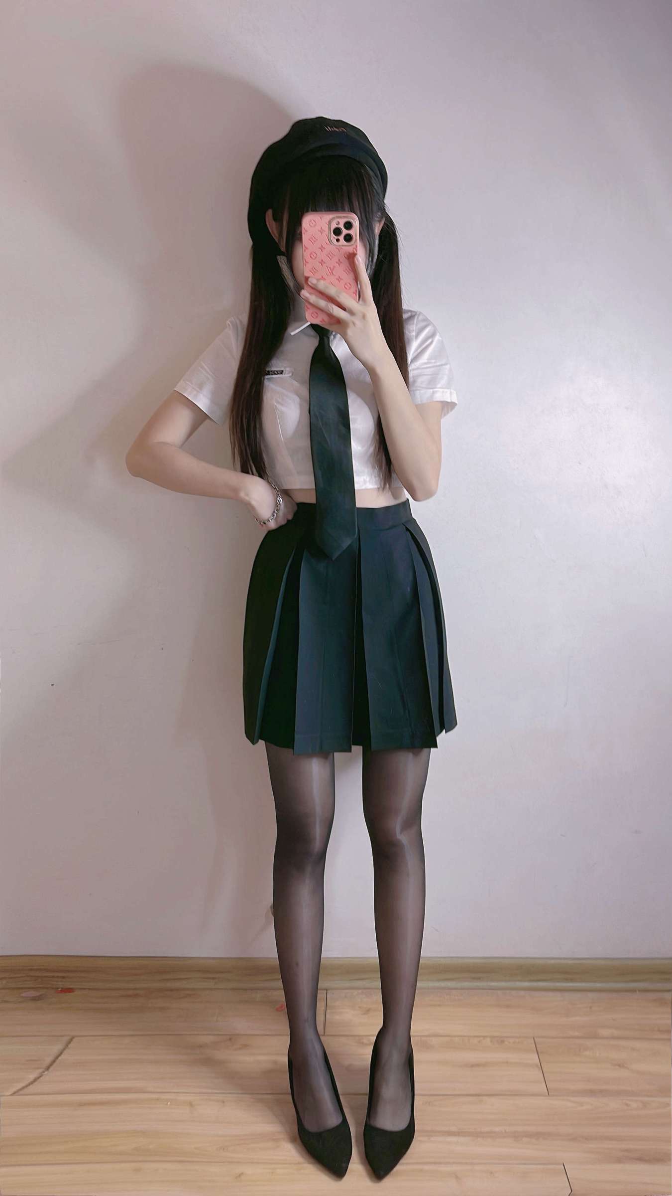 https://www.lss77.com/wp-content/uploads/2024/05/1715159342-a13ee062eff9d72-1350x2400.jpg