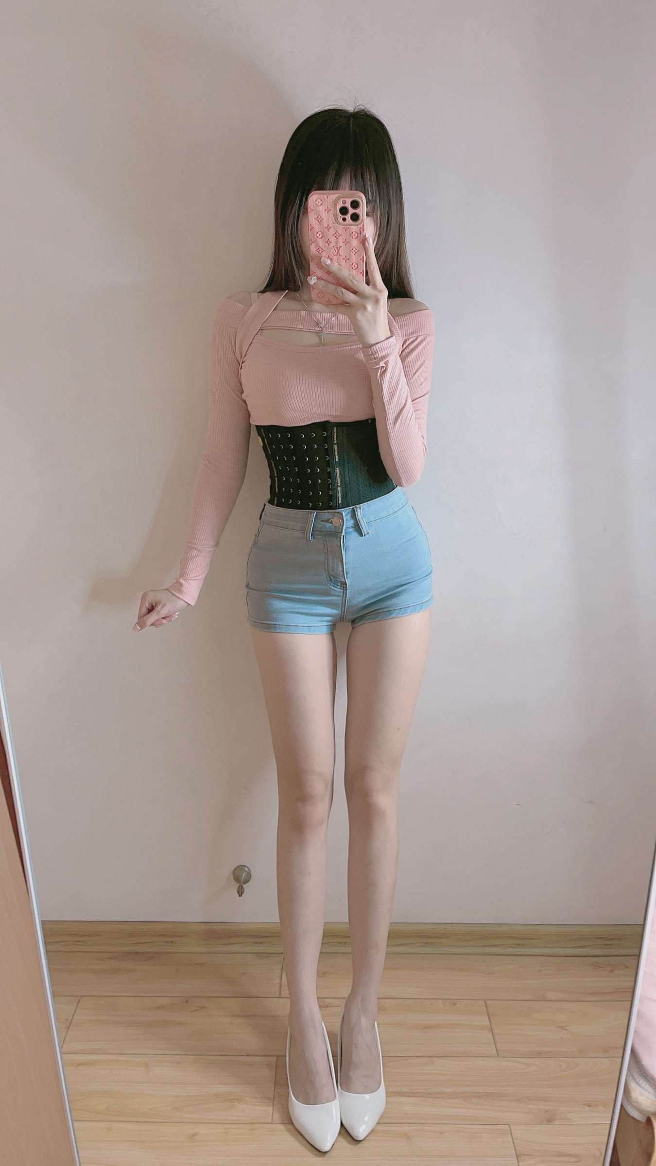 https://www.lss77.com/wp-content/uploads/2024/05/1715159997-275a967a527ef7d-1350x2400.jpg