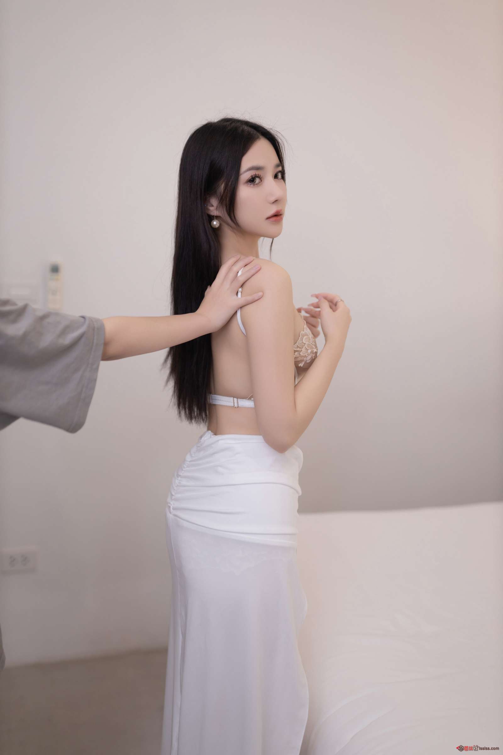 https://www.lss77.com/wp-content/uploads/2024/05/1715219135-83fa5a432ae55c2-1600x2400.jpg