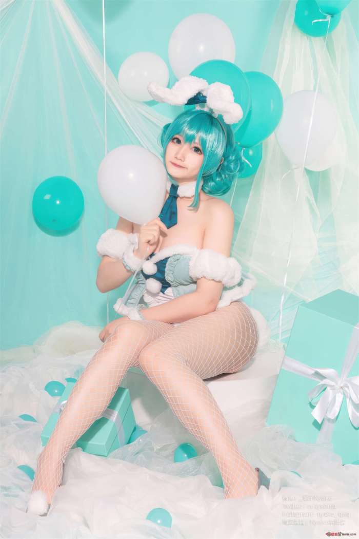Nyako喵子 –  初音白兔 [41P212MB]