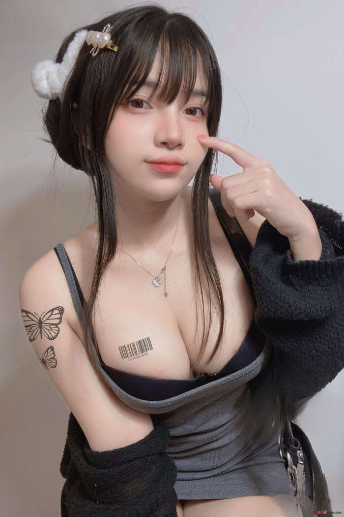 Menruinyanko (Angel Chan) – D Killer Wife [40P79MB]