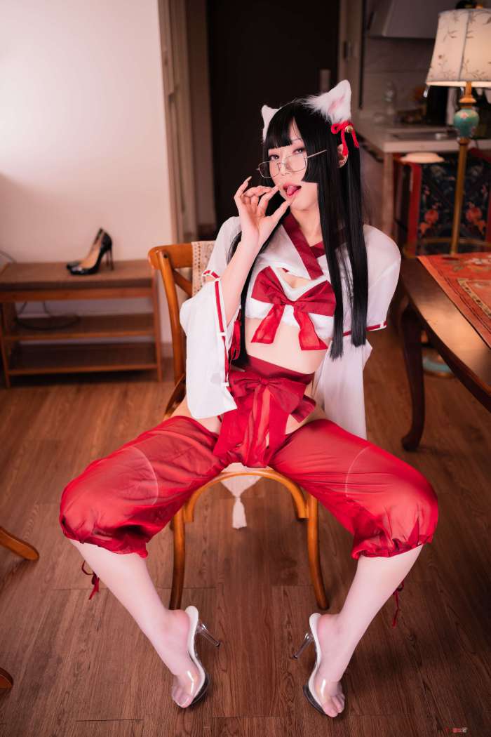 Money冷冷 –  巫女 [60P3V1.42GB]