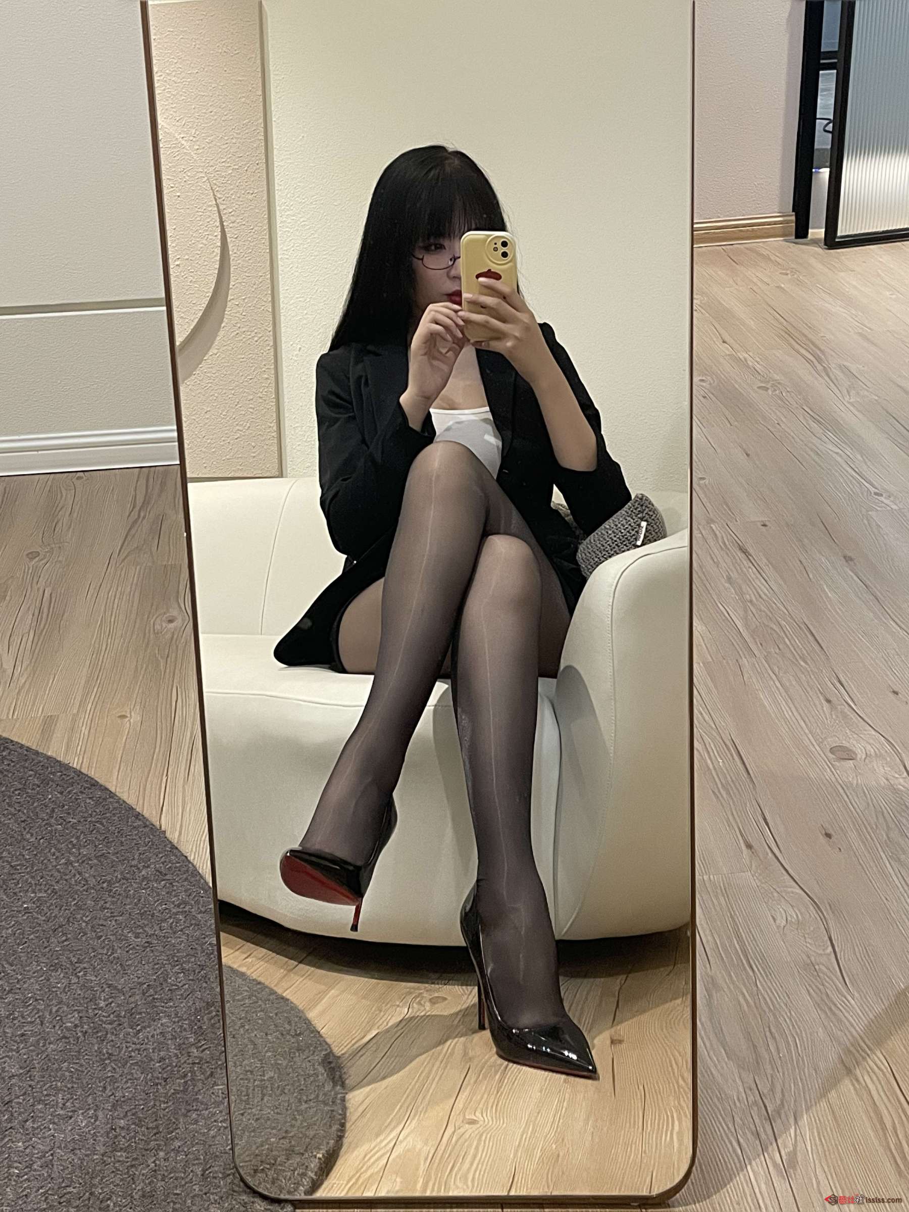 https://www.lss77.com/wp-content/uploads/2024/06/1718881747-6c340f25839e6ac-1800x2400.jpg