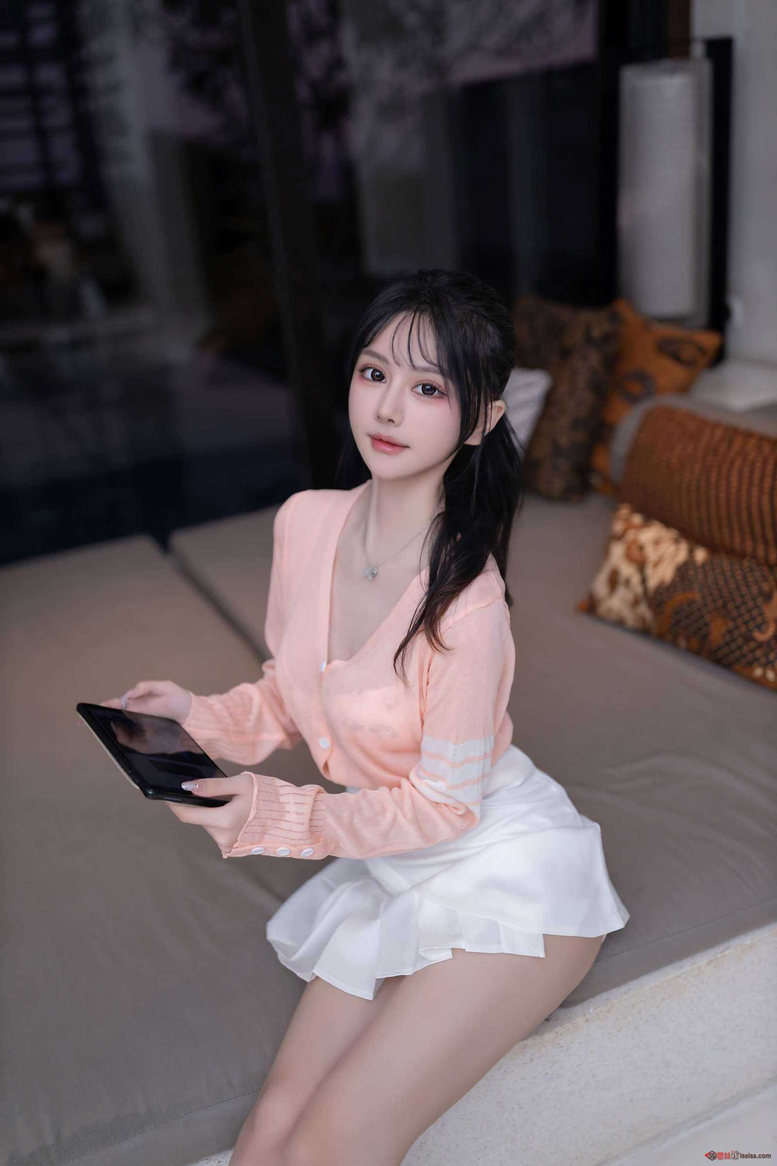 https://www.lss77.com/wp-content/uploads/2024/06/1718973698-5c7d5705ab73466-1600x2400.jpg