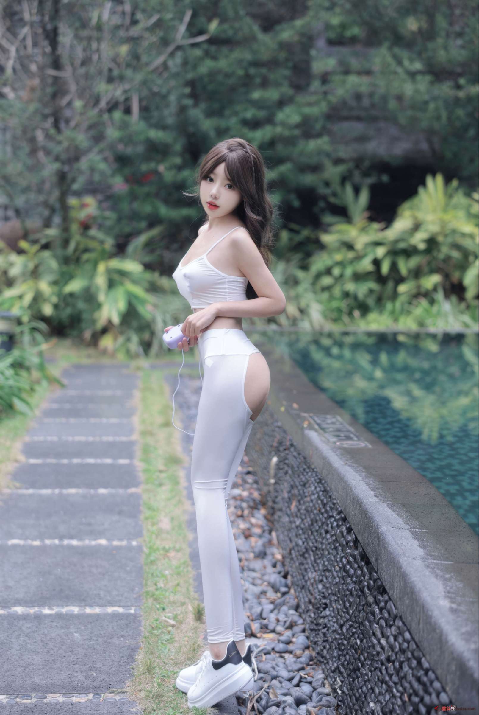 https://www.lss77.com/wp-content/uploads/2024/07/1720720455-5c572eca050594c-1610x2400.jpg