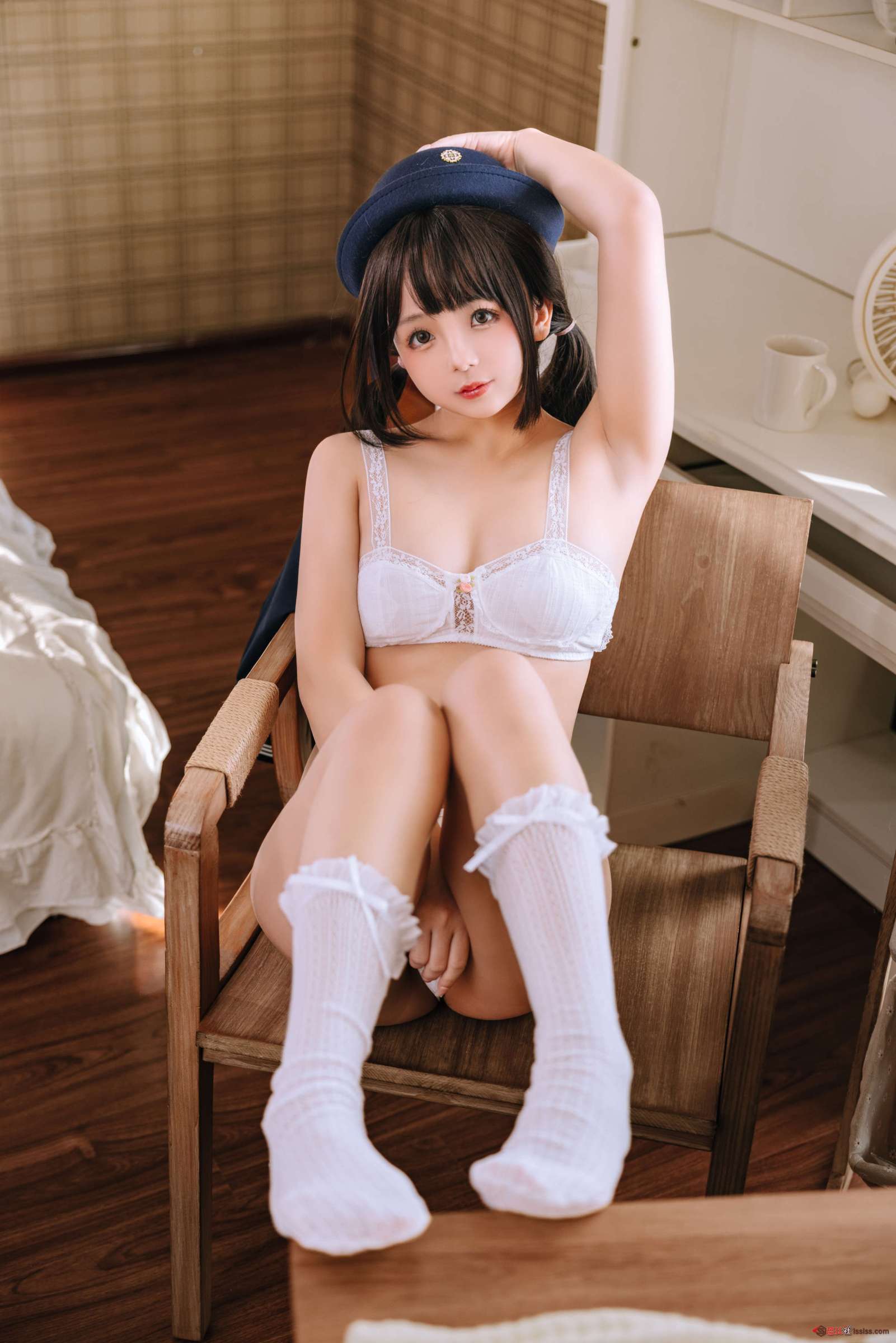 https://www.lss77.com/wp-content/uploads/2024/07/1721503353-e0cf1f47118daeb-1601x2400.jpg