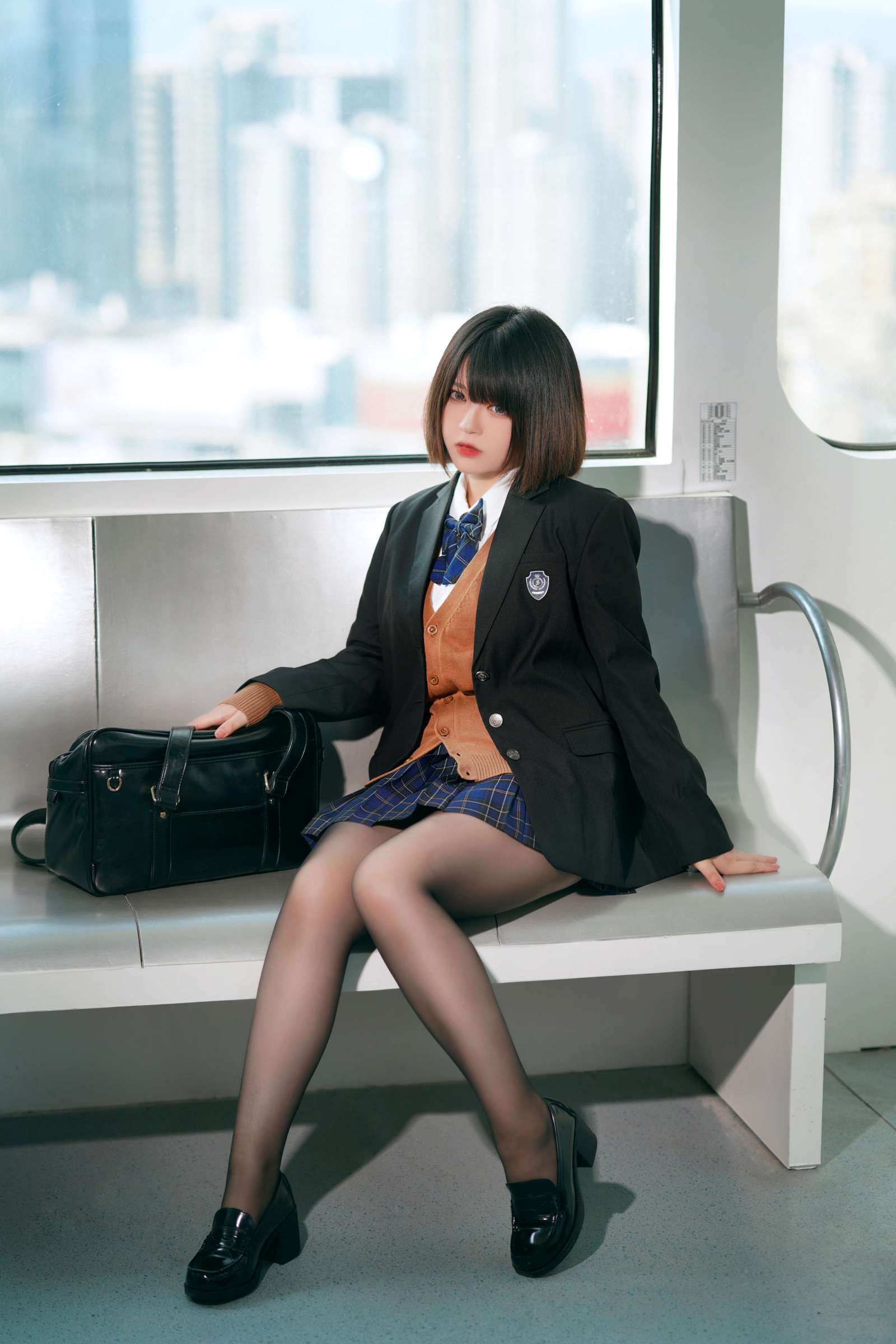 https://www.lss77.com/wp-content/uploads/2024/07/1722082264-f5f8590cd58a54e-1600x2400.jpg