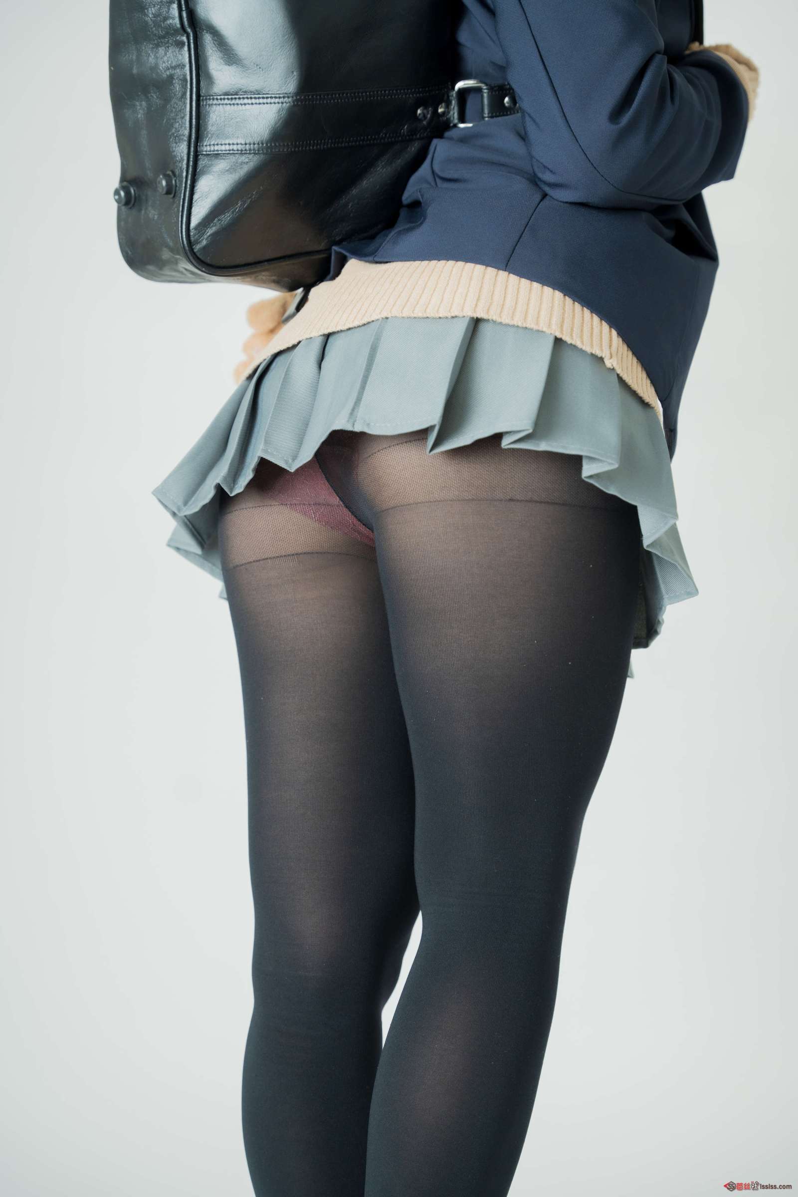 https://www.lss77.com/wp-content/uploads/2024/08/1723121914-185e65bc4058188-1600x2400.jpg