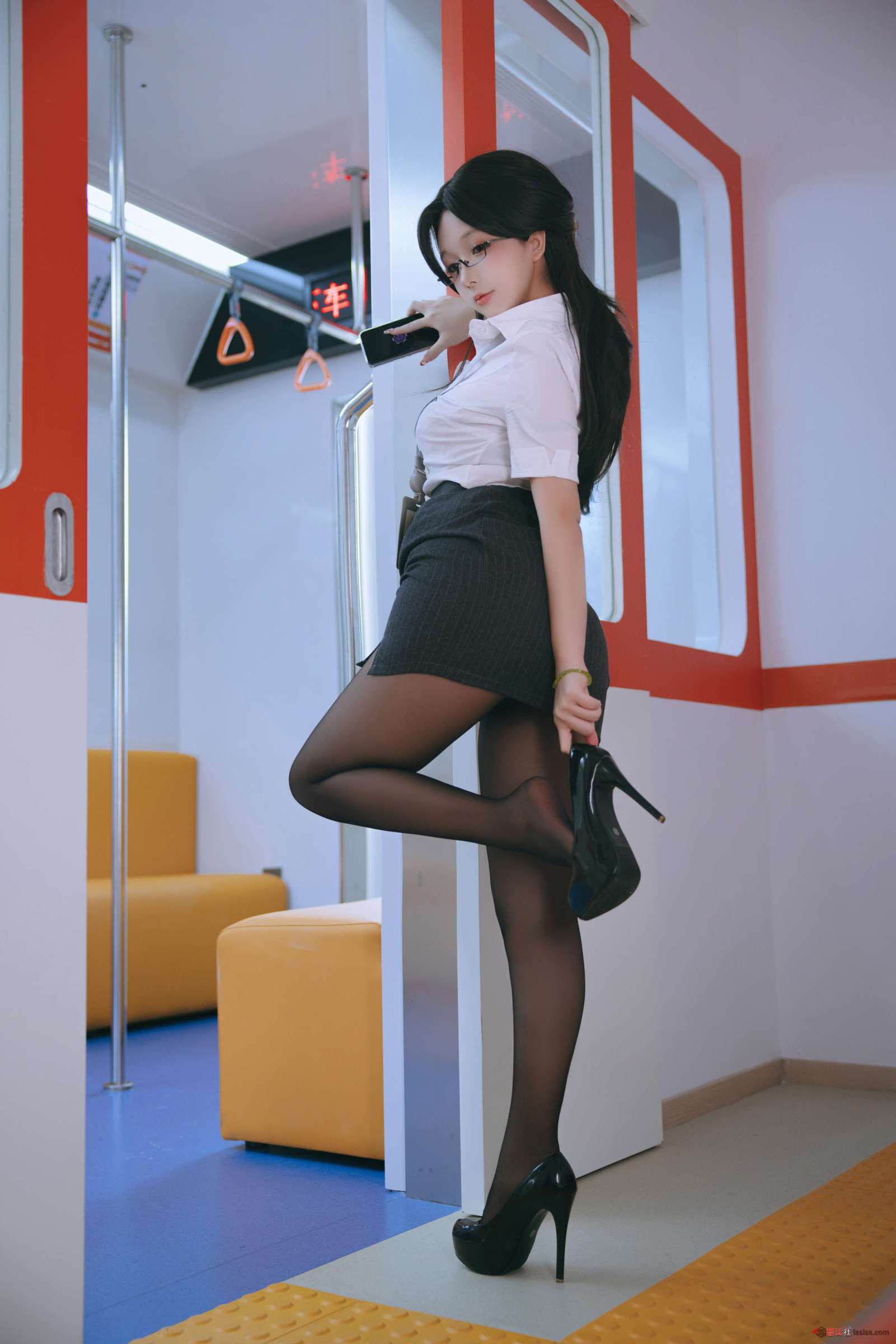 https://www.lss77.com/wp-content/uploads/2024/09/1726136596-19bc916108fc693-1601x2400.jpg