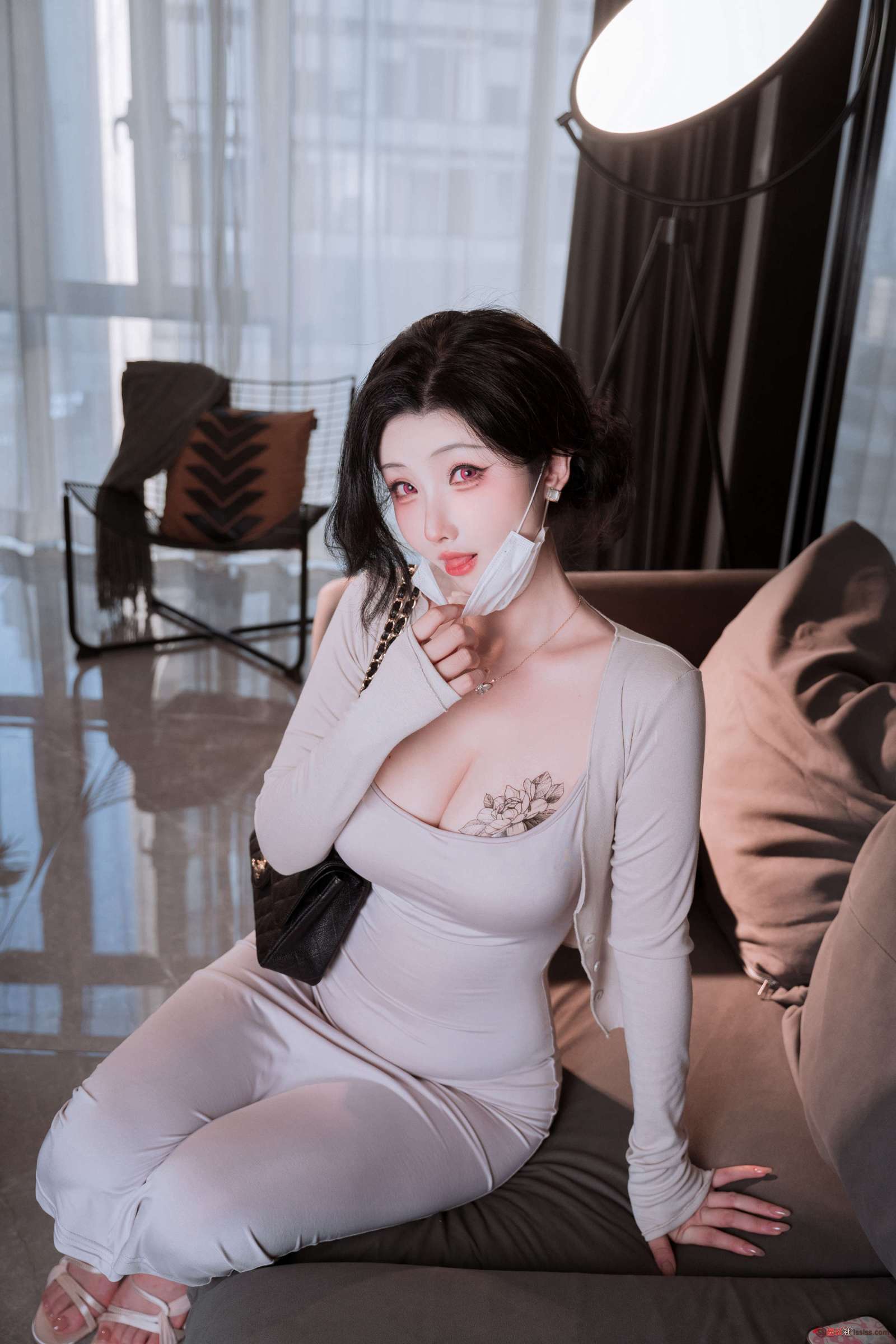 https://www.lss77.com/wp-content/uploads/2024/09/1727026245-e56954b4f6347e8-1600x2400.jpg
