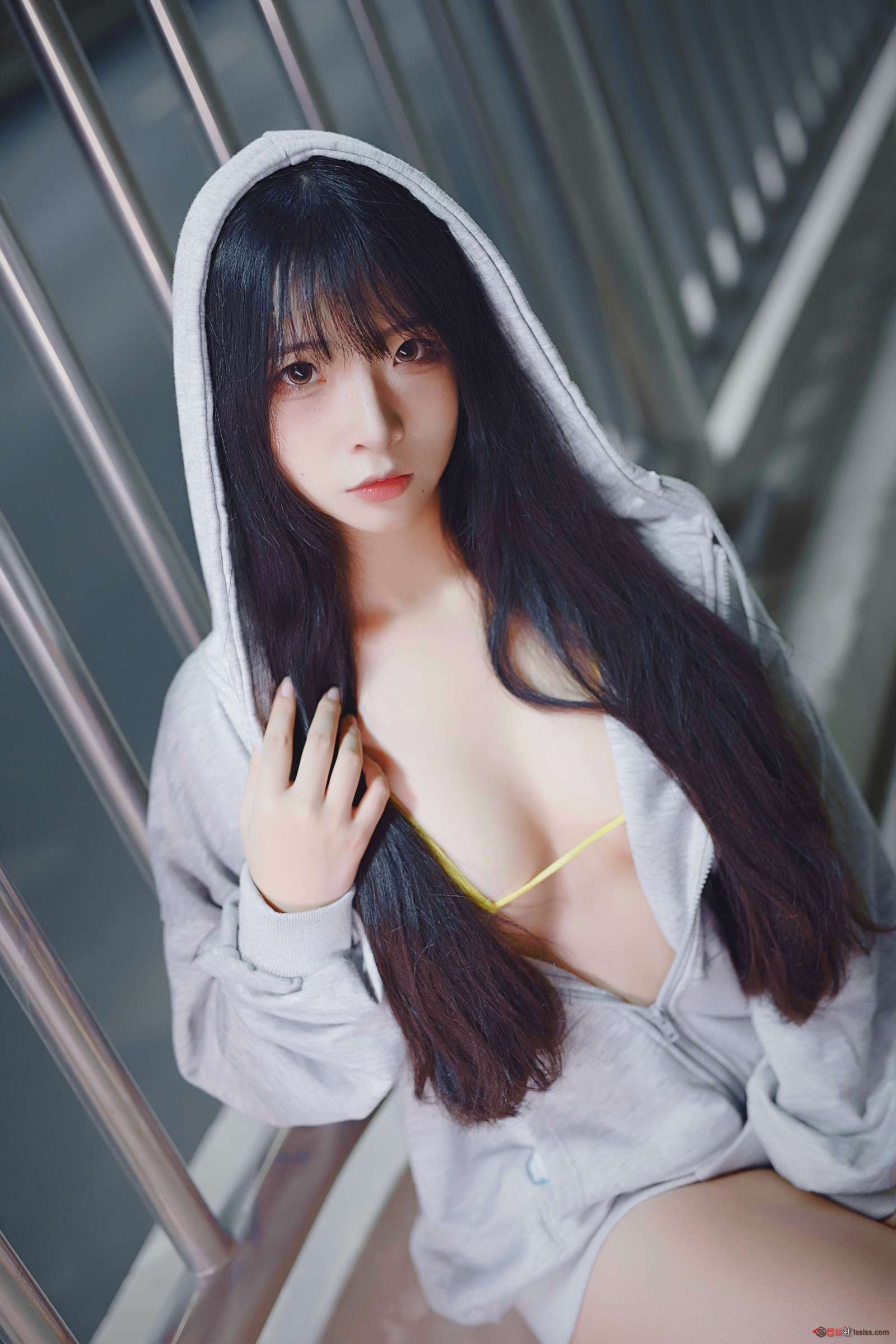 https://www.lss77.com/wp-content/uploads/2024/09/1727458966-eb86d510361fc23-1600x2400.jpg