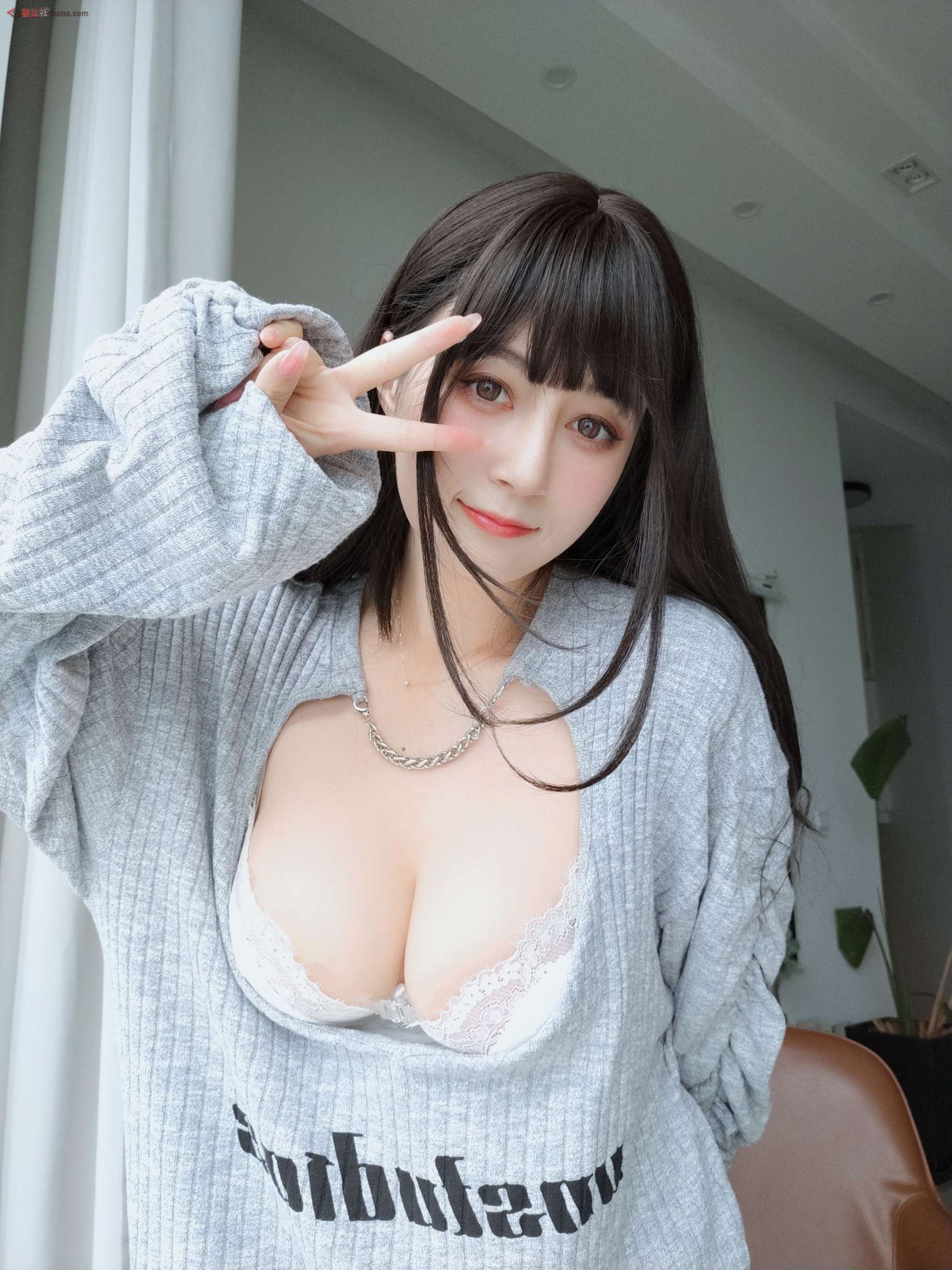 https://www.lss77.com/wp-content/uploads/2024/09/1727536354-24896ee4c652635-1800x2400.jpg