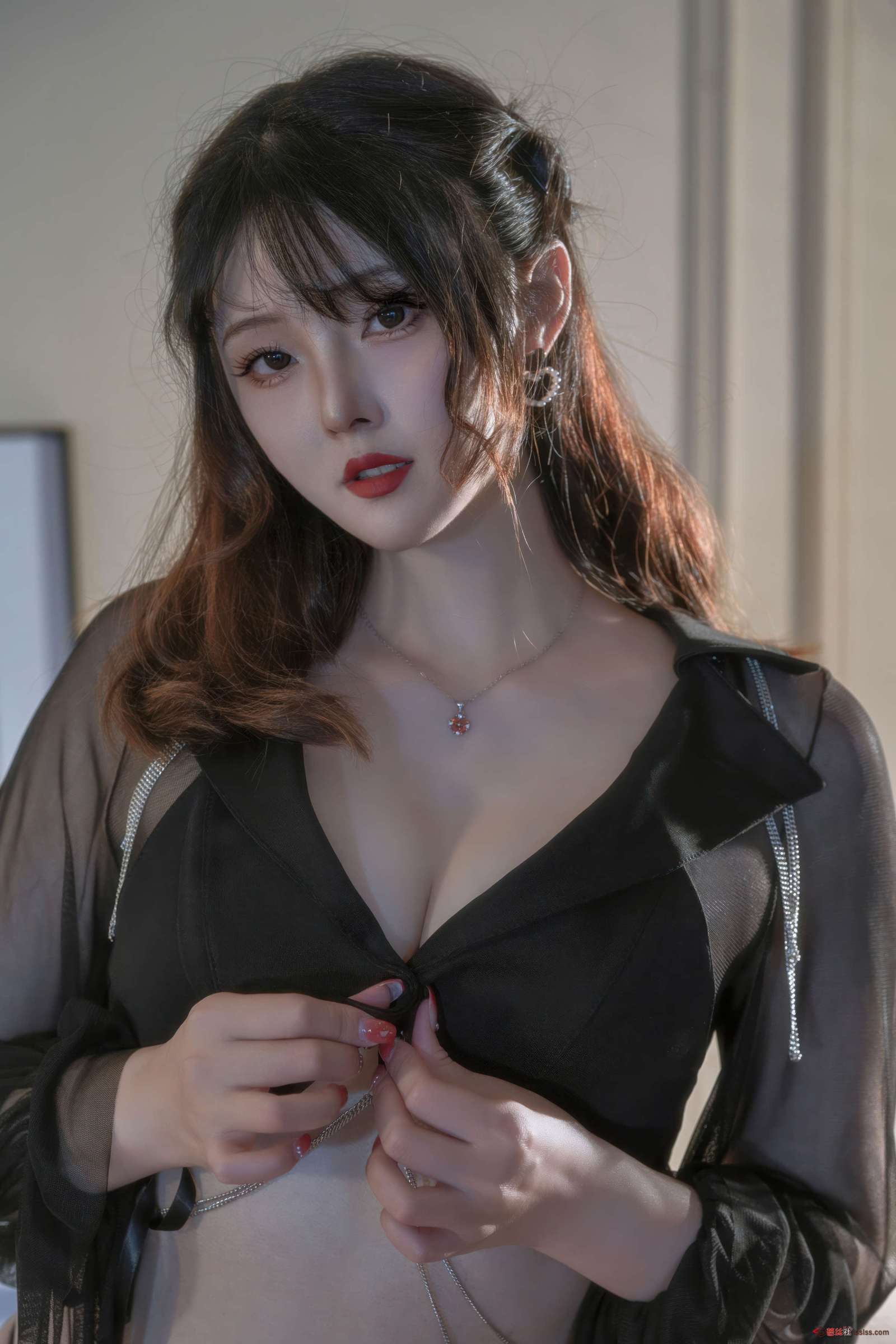 https://www.lss77.com/wp-content/uploads/2024/10/1728722824-c8ebfcbb09277bc-1600x2400.jpg