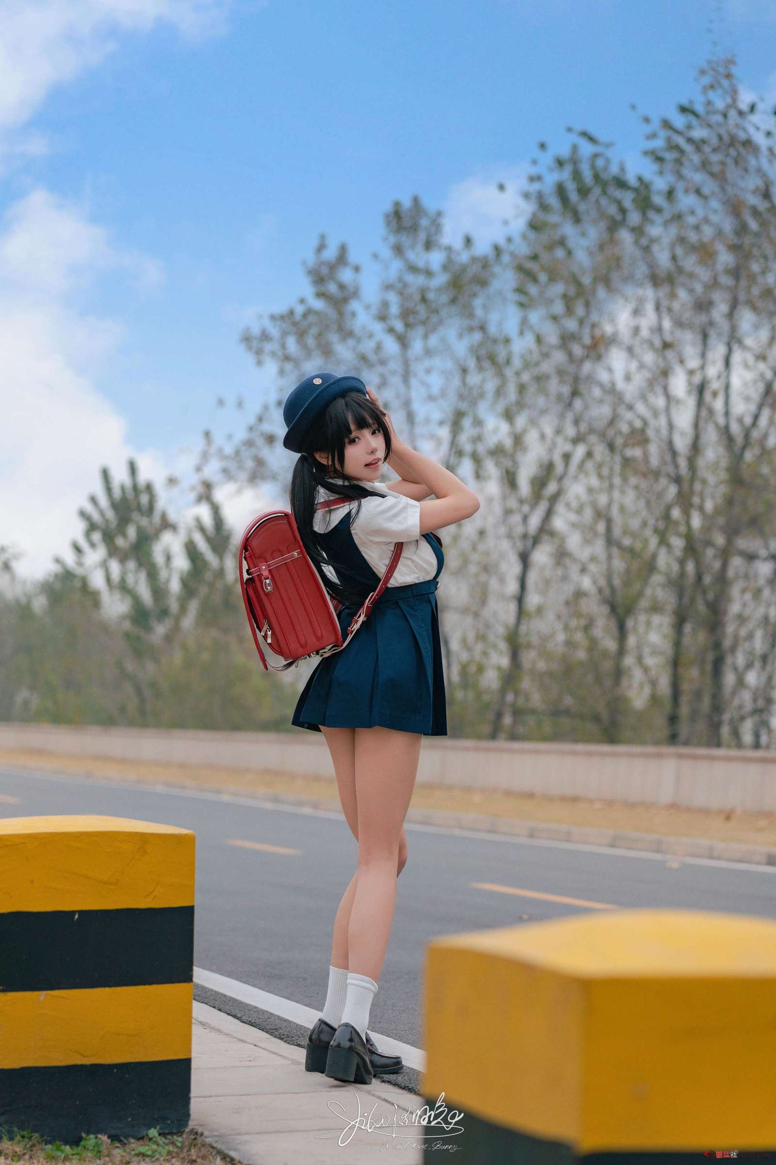 https://www.lss77.com/wp-content/uploads/2024/10/1728731811-e7a373dffb93969-1600x2400.jpg