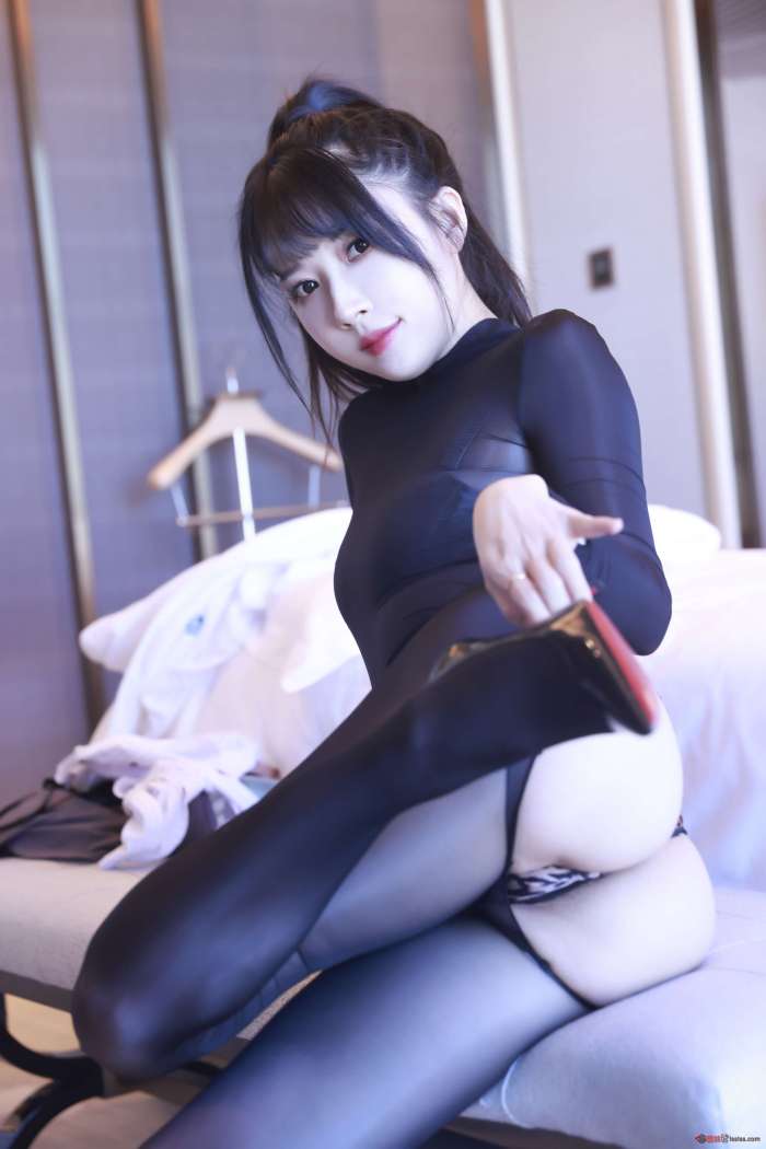 小女巫露娜 – 琉光 [60P843MB]