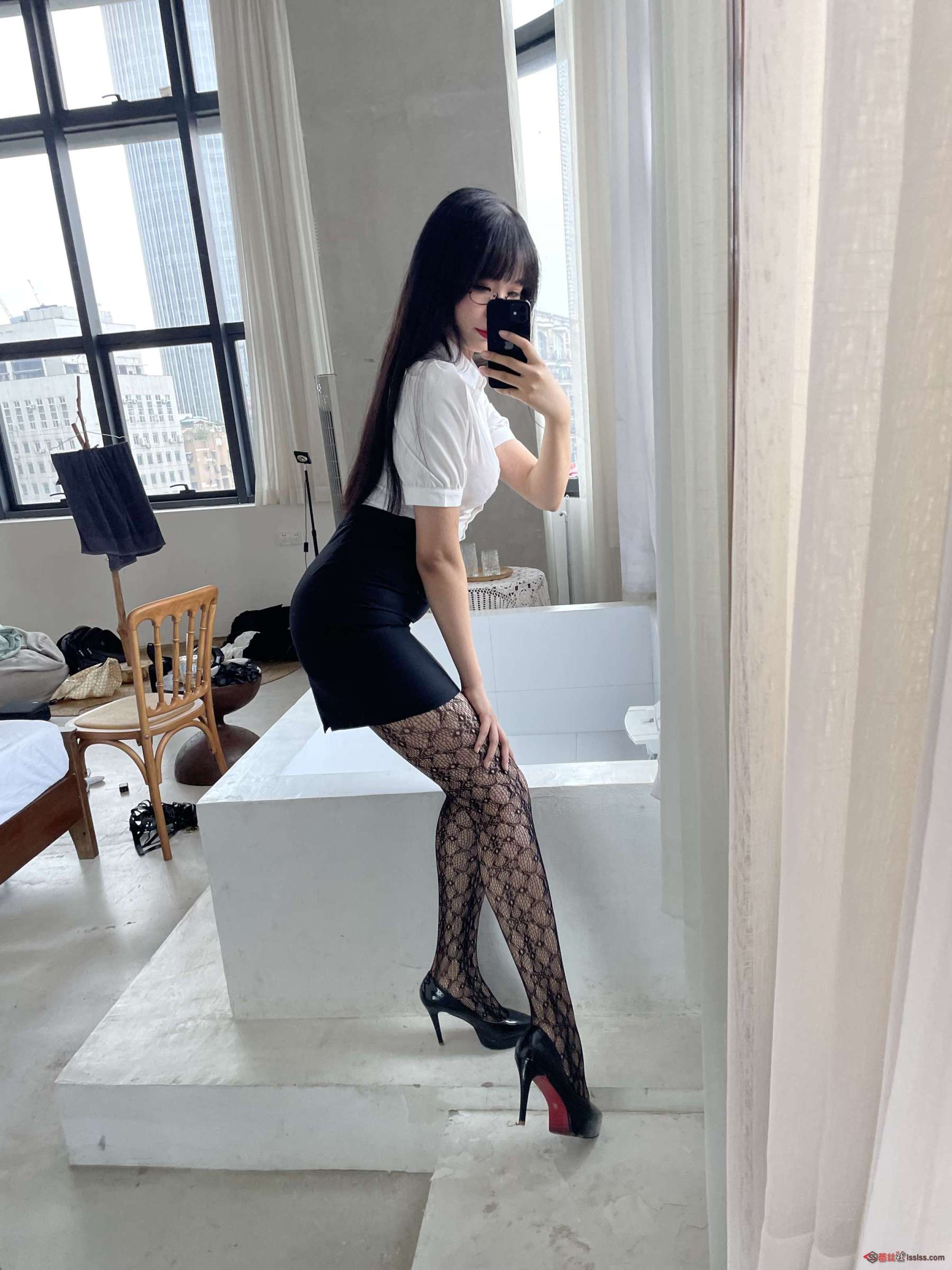 https://www.lss77.com/wp-content/uploads/2024/10/1729239712-65b9eea6e1cc6bb-1800x2400.jpg