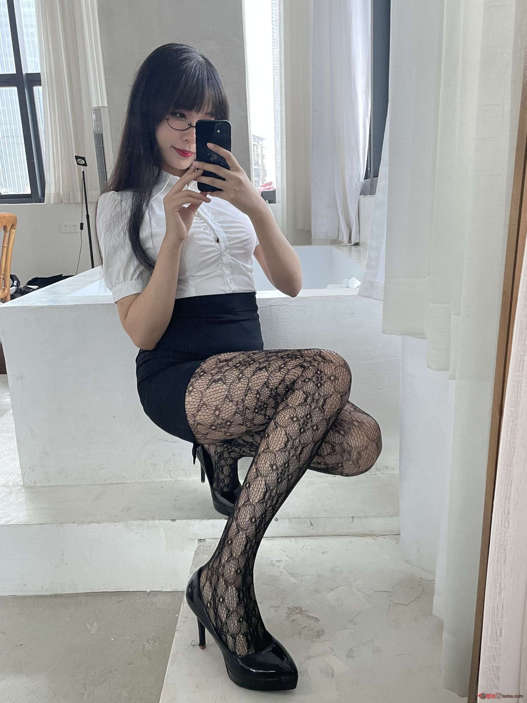 https://www.lss77.com/wp-content/uploads/2024/10/1729239754-5fd0b37cd7dbbb0-1800x2400.jpg