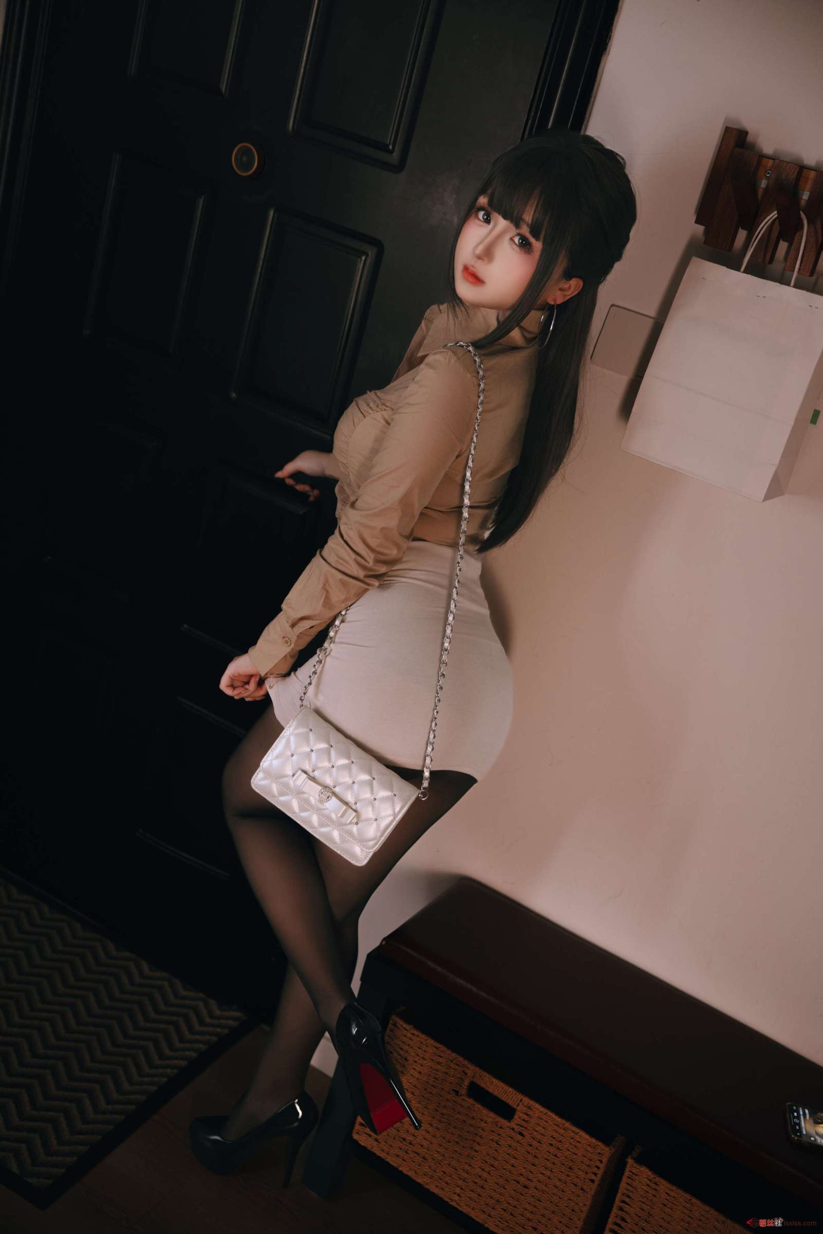 https://www.lss77.com/wp-content/uploads/2024/10/1729397502-b48053d7f826af8-1601x2400.jpg