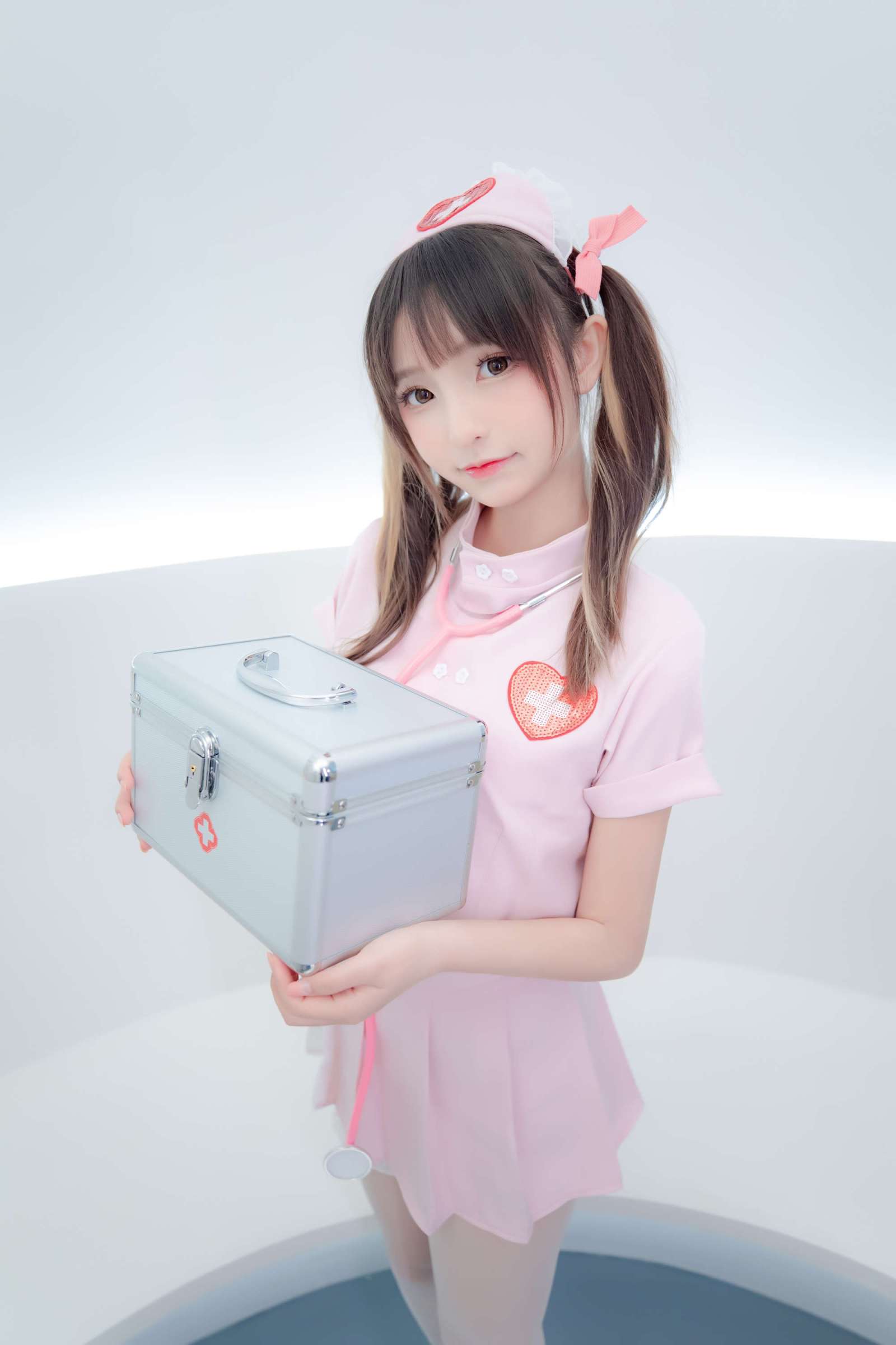 https://www.lss77.com/wp-content/uploads/2024/10/1729399064-155dd3ca4c009bb-1600x2400.jpg