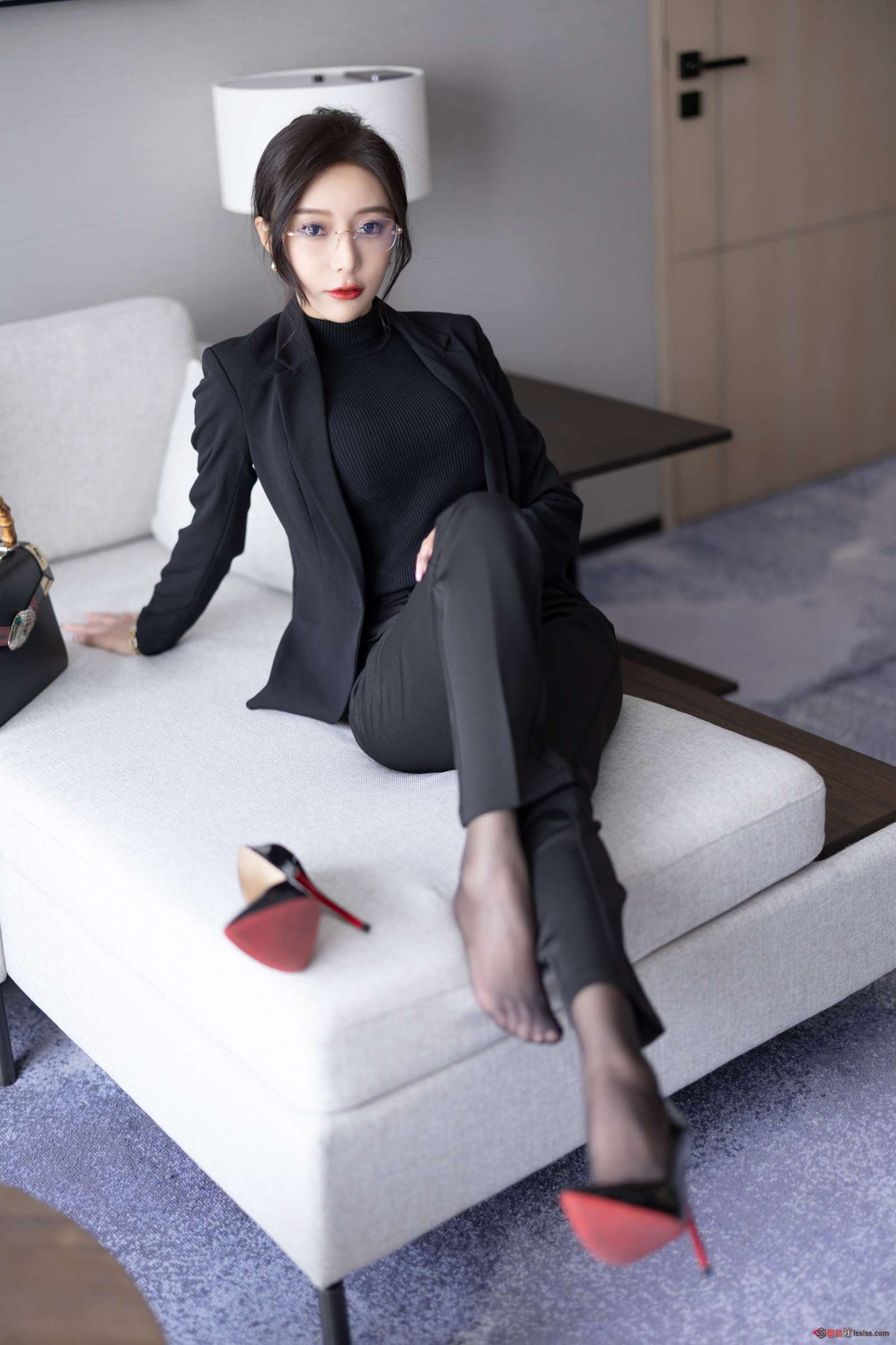 https://www.lss77.com/wp-content/uploads/2024/10/1729437319-9f9cee5b98b2e35-1600x2400.jpg