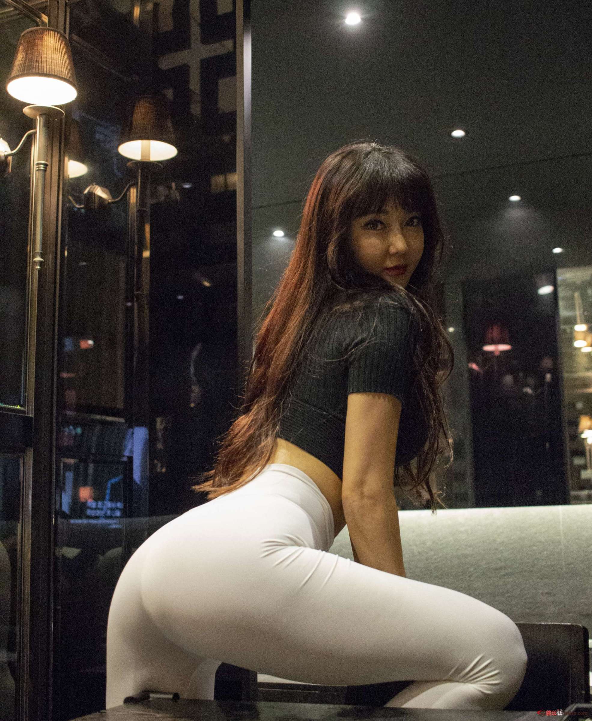 https://www.lss77.com/wp-content/uploads/2024/10/1730005948-daf175d92aa404f-1971x2400.jpg