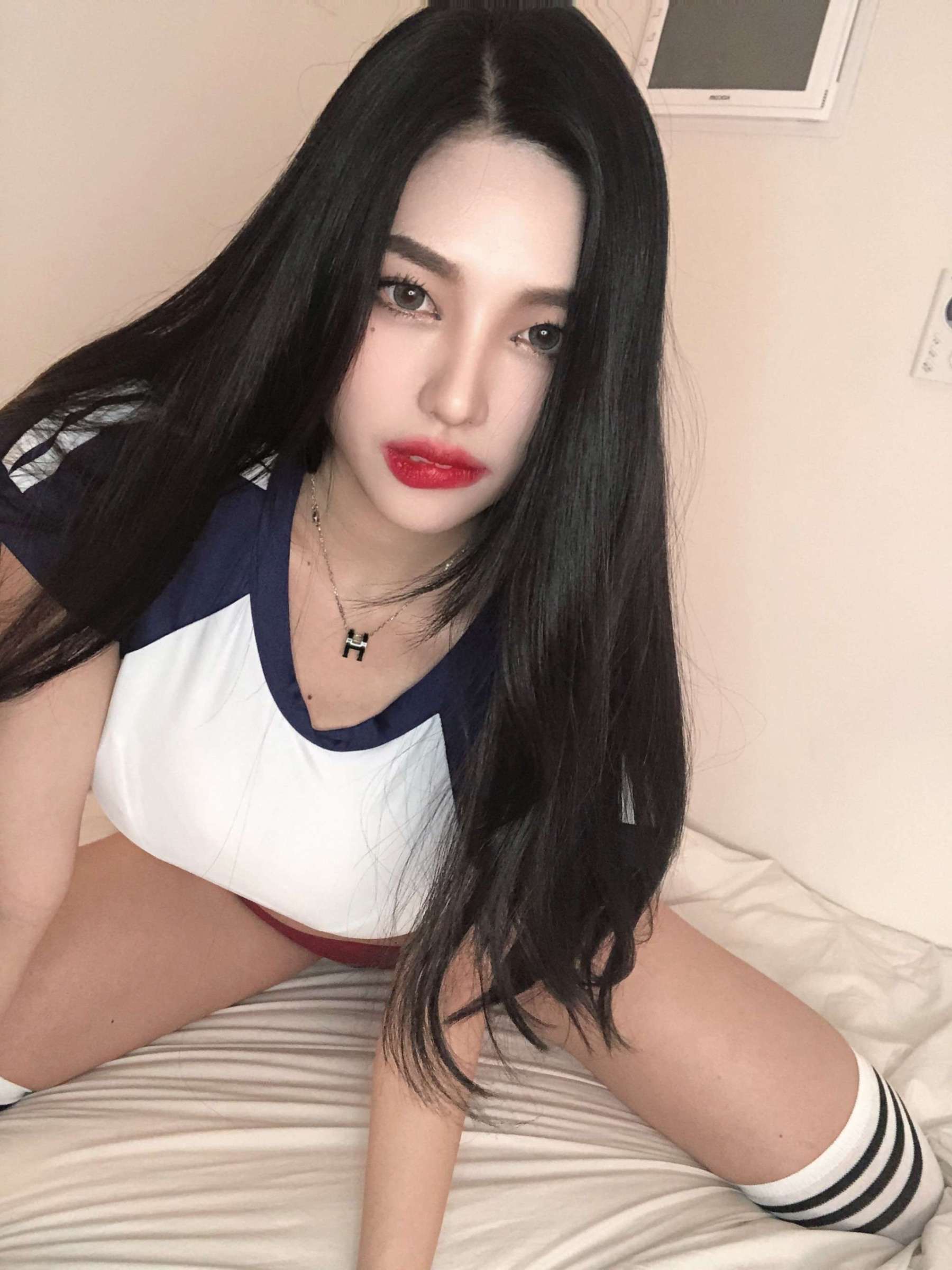 https://www.lss77.com/wp-content/uploads/2024/10/1730100008-35cd5684b999df0-1800x2400.jpeg