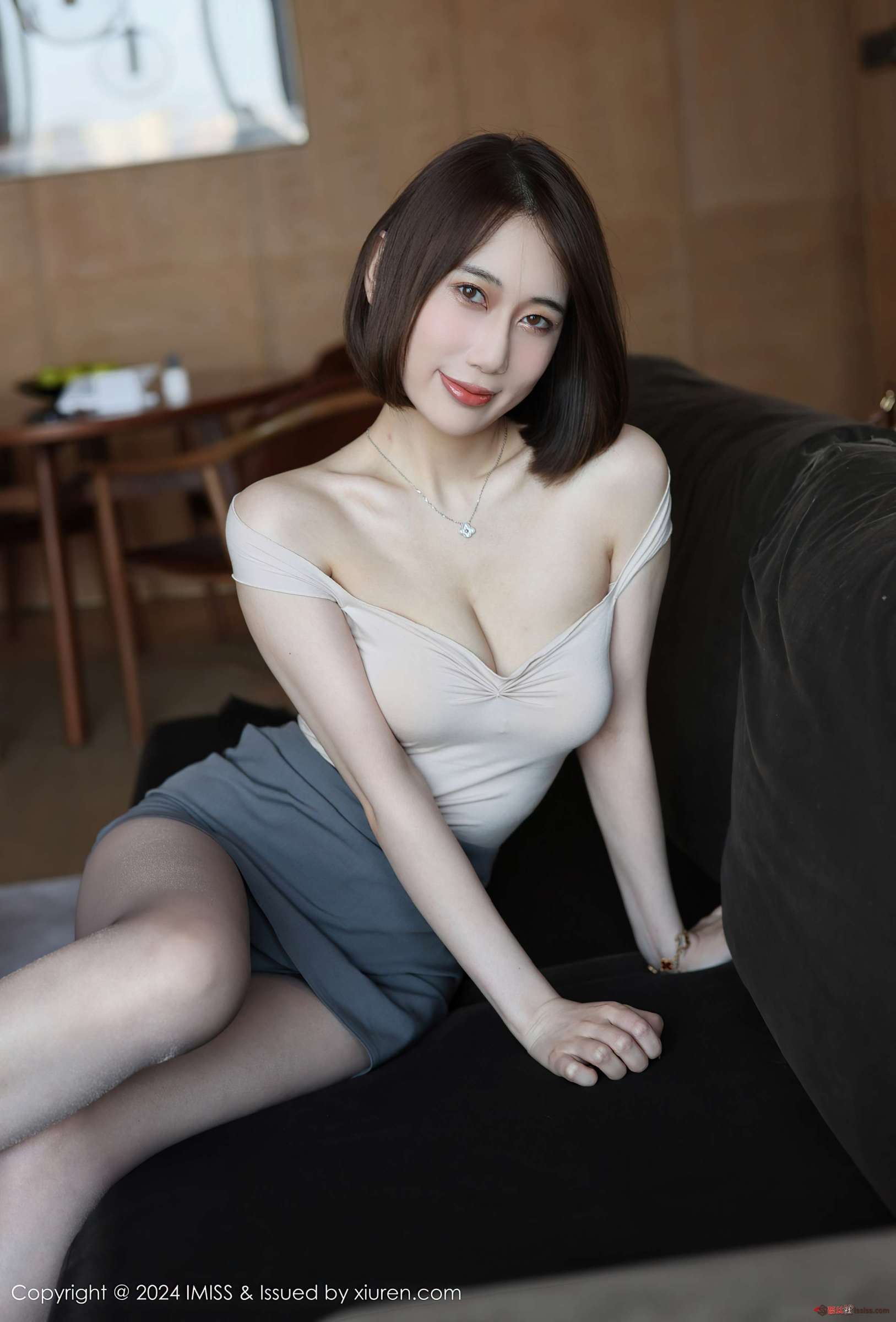 https://www.lss77.com/wp-content/uploads/2024/10/1730178330-29150bb2319c182-1627x2400.jpg