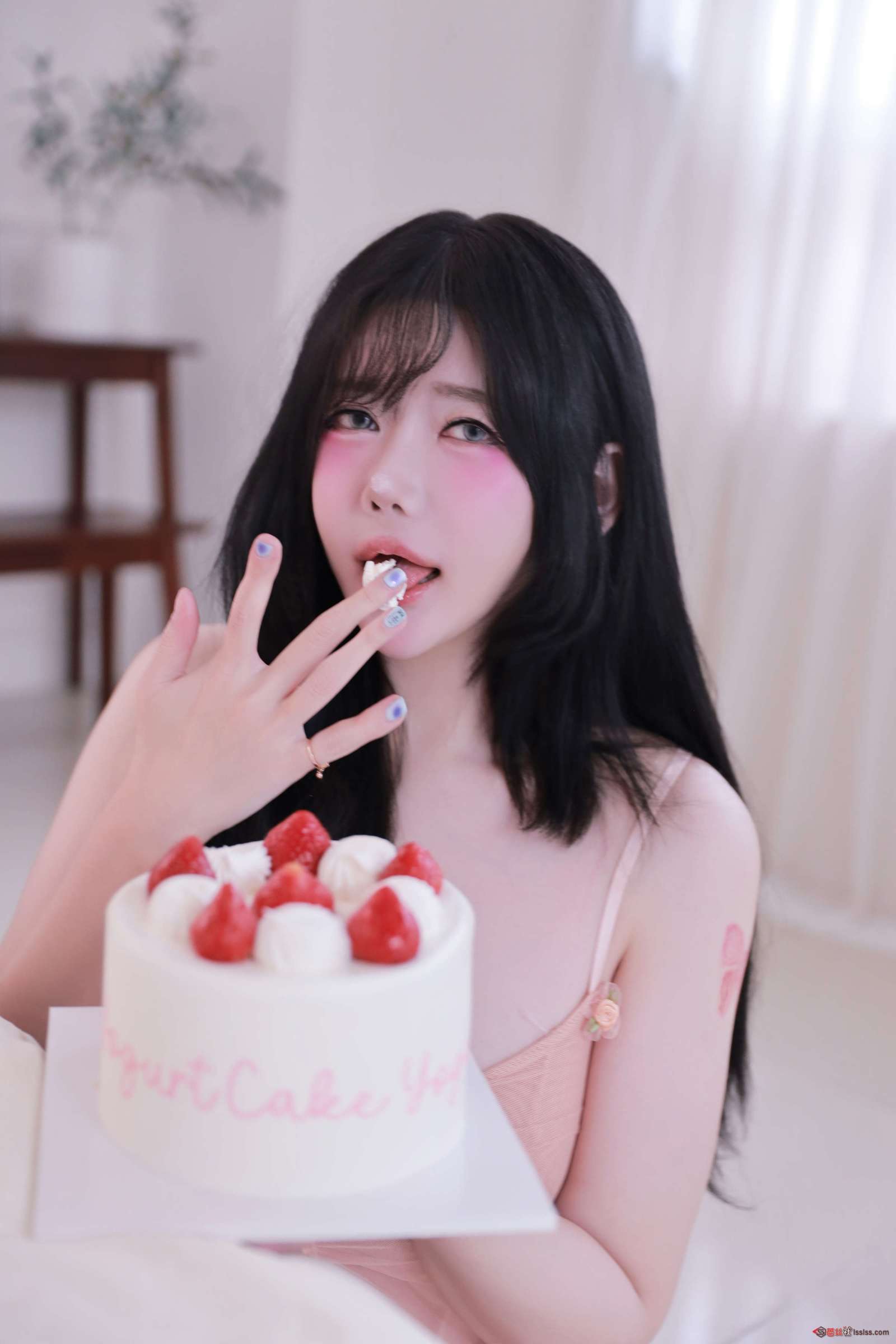 https://www.lss77.com/wp-content/uploads/2024/10/1730264658-8fe0093bb30d6f8-1600x2400.jpg