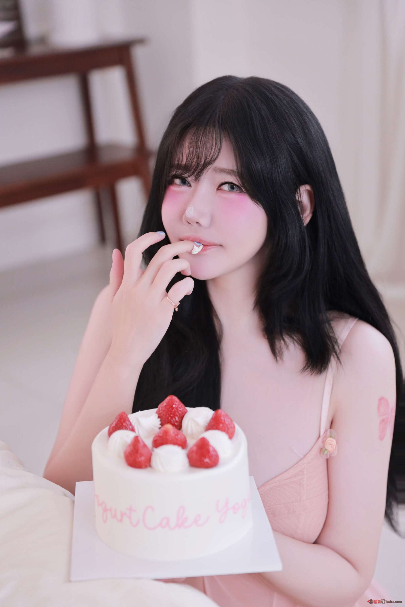 https://www.lss77.com/wp-content/uploads/2024/10/1730264721-f85454e8279be18-1600x2400.jpg