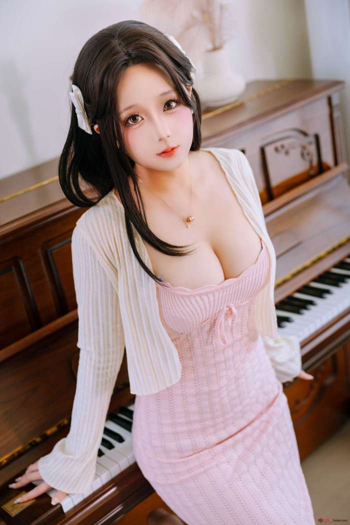 日奈娇 – 钢琴老师 [206P5V2.37GB]