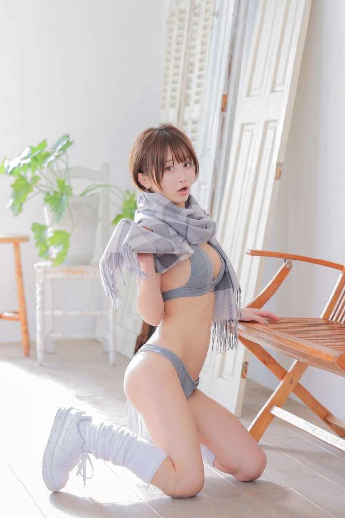 いくみ@193iKkyu3 – 22年03月fantia寫真合集 [102P9V928MB]