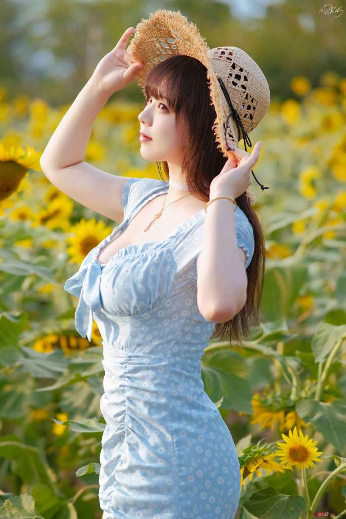 皮皮奶可可爱了啦 – 彼女向日葵 [35P251MB]