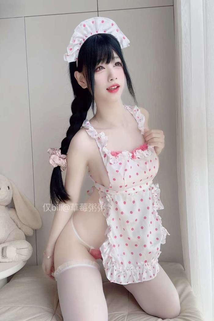 十万口草莓粥粥 – 24年10月舰长福利 [221P7V886MB]