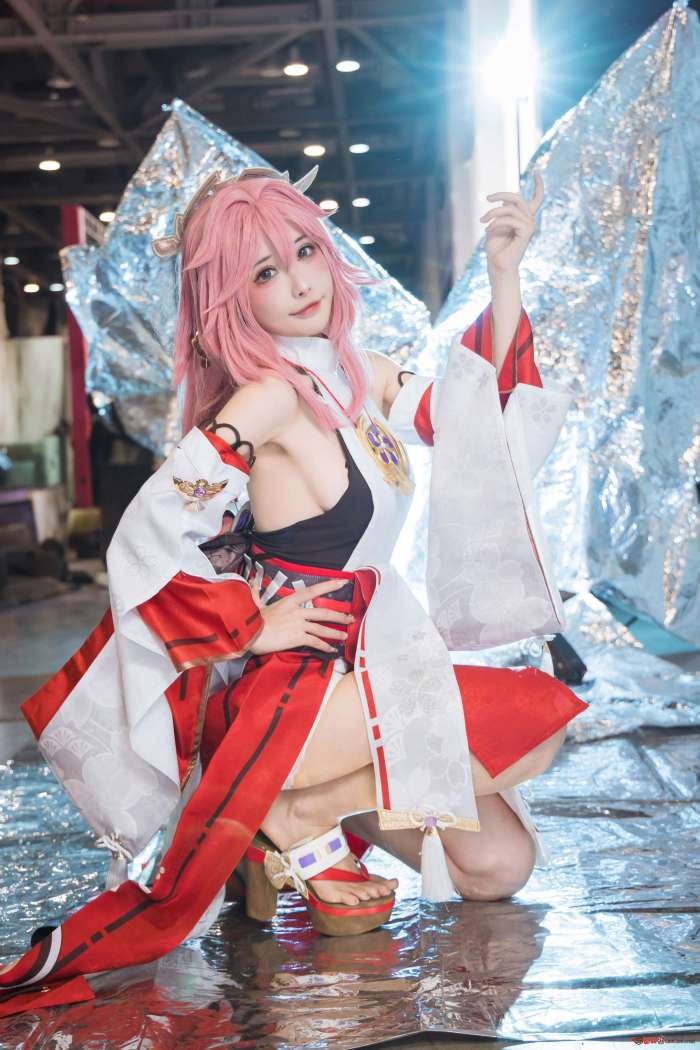 糖果果candy – 八重神子 [18P236MB]