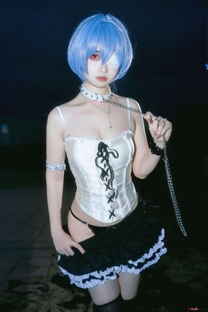 洛桑w伊梓 – 雨后天台 [35P-693MB]