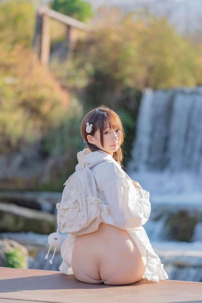 [Fantia]しずくの部屋 (しずく) （原魔物喵）- 2025年3月1000日元订 ?泡の白いドレス? [90P585MB]