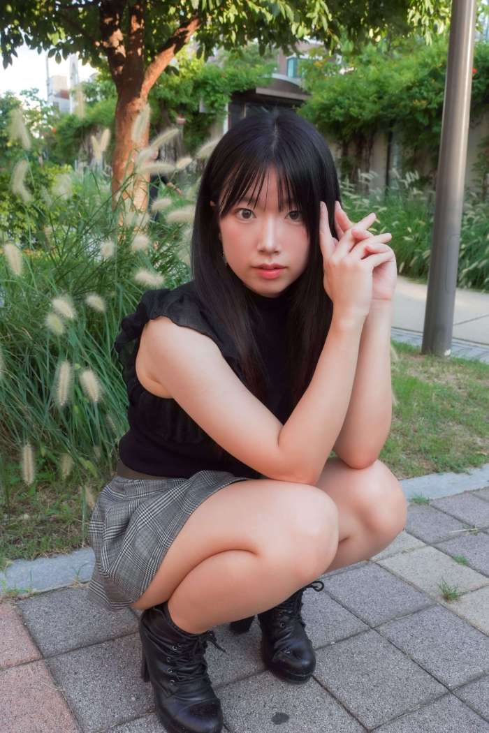 ゆとりだより – [Fantia] 天気がよかったからしたセルフポトレ☀️_ [38P-66.MB]