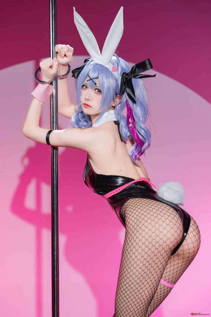 九柒喵 – 初音兔子洞 [26P95MB]