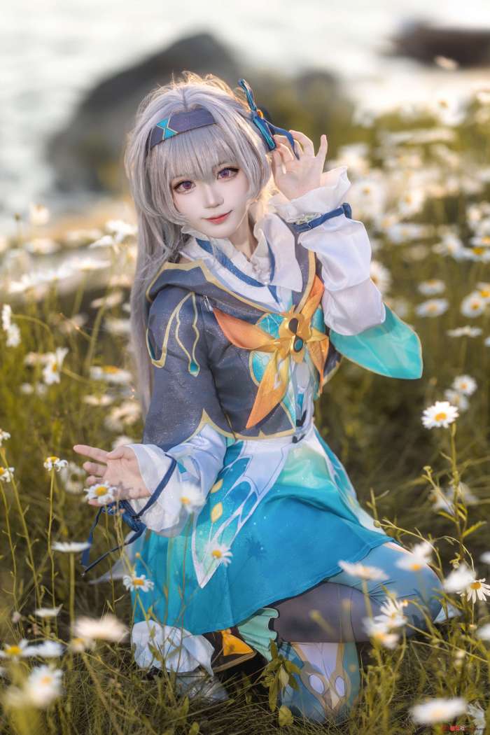 花柒Hana – 崩坏：星穹铁道 流萤 [18P112MB]